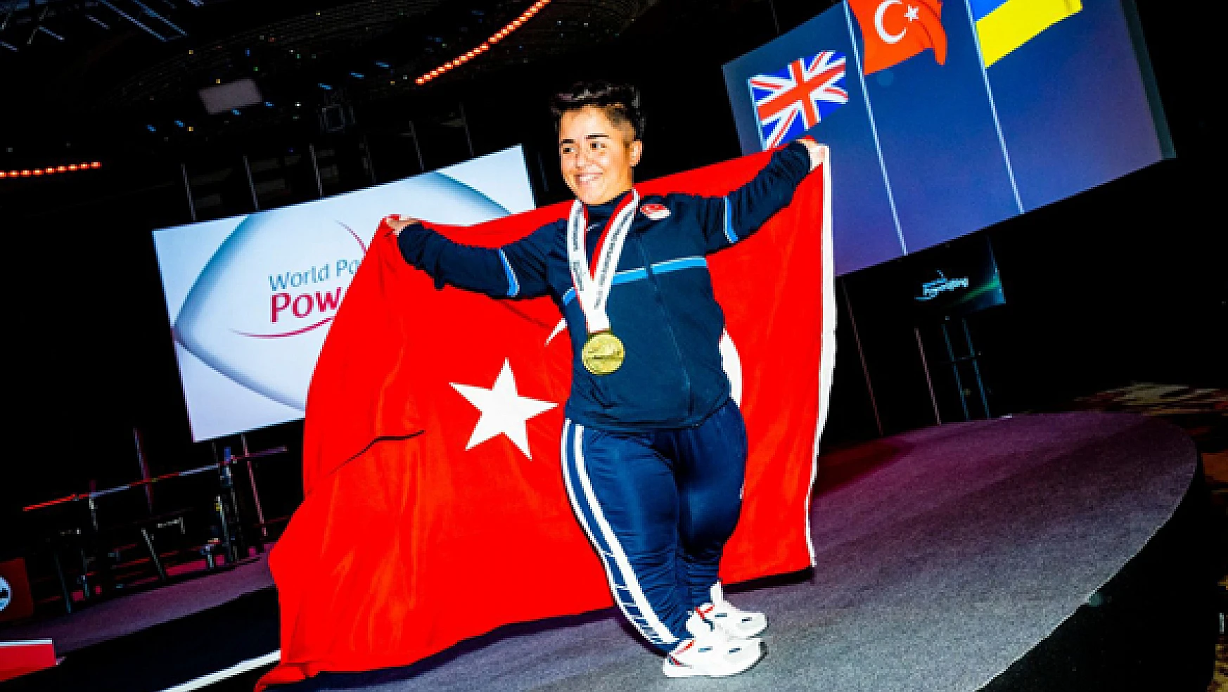 Altın kız Besra Türkiye'ye bir kez daha gurur yaşattı