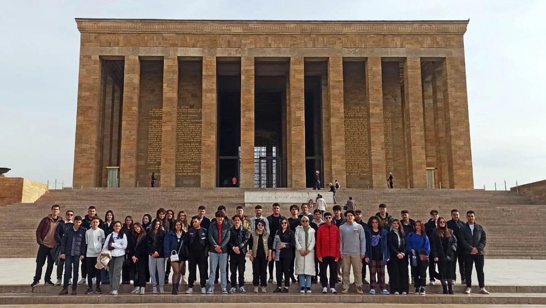Analiz koleji öğrencileri Ankara'da