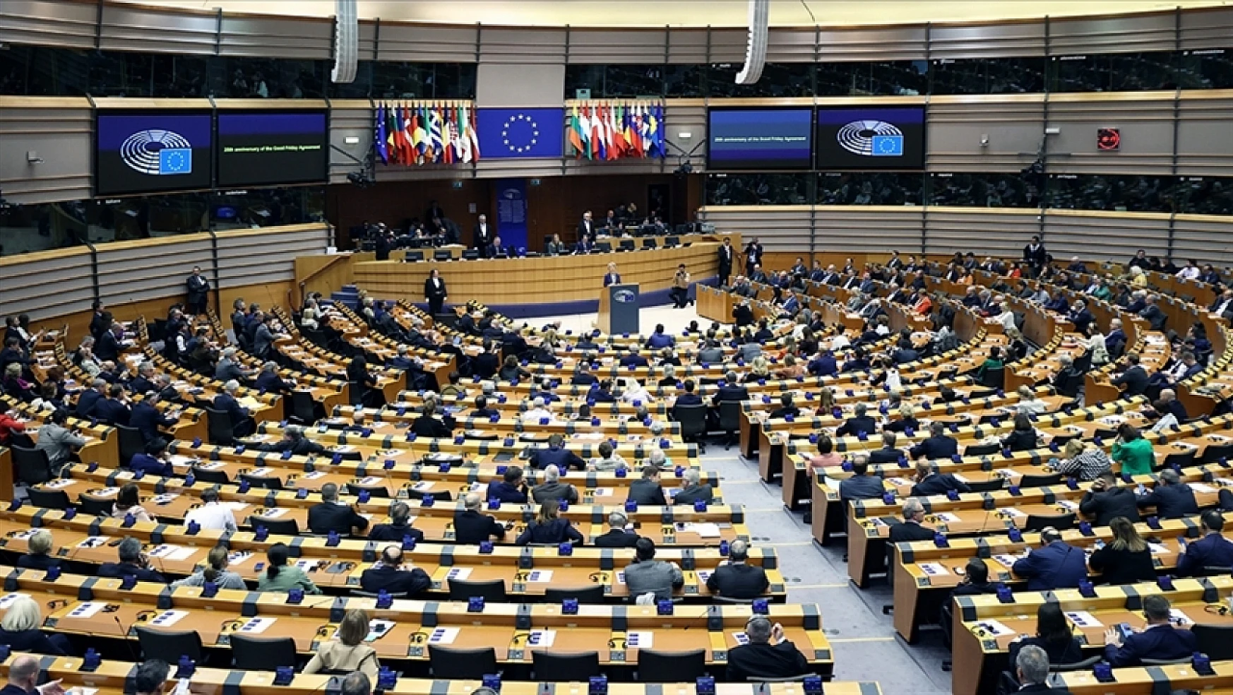 Avrupa Parlamentosu Sırbistan için ne şart koştu?