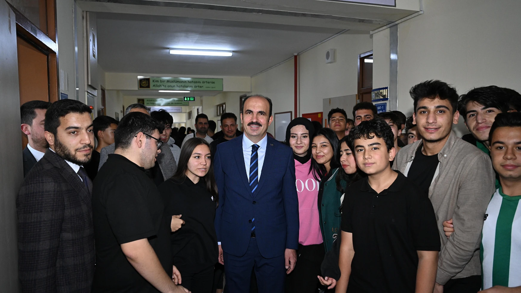 Başkan Altay Konya'da lise öğrencileriyle buluştu!