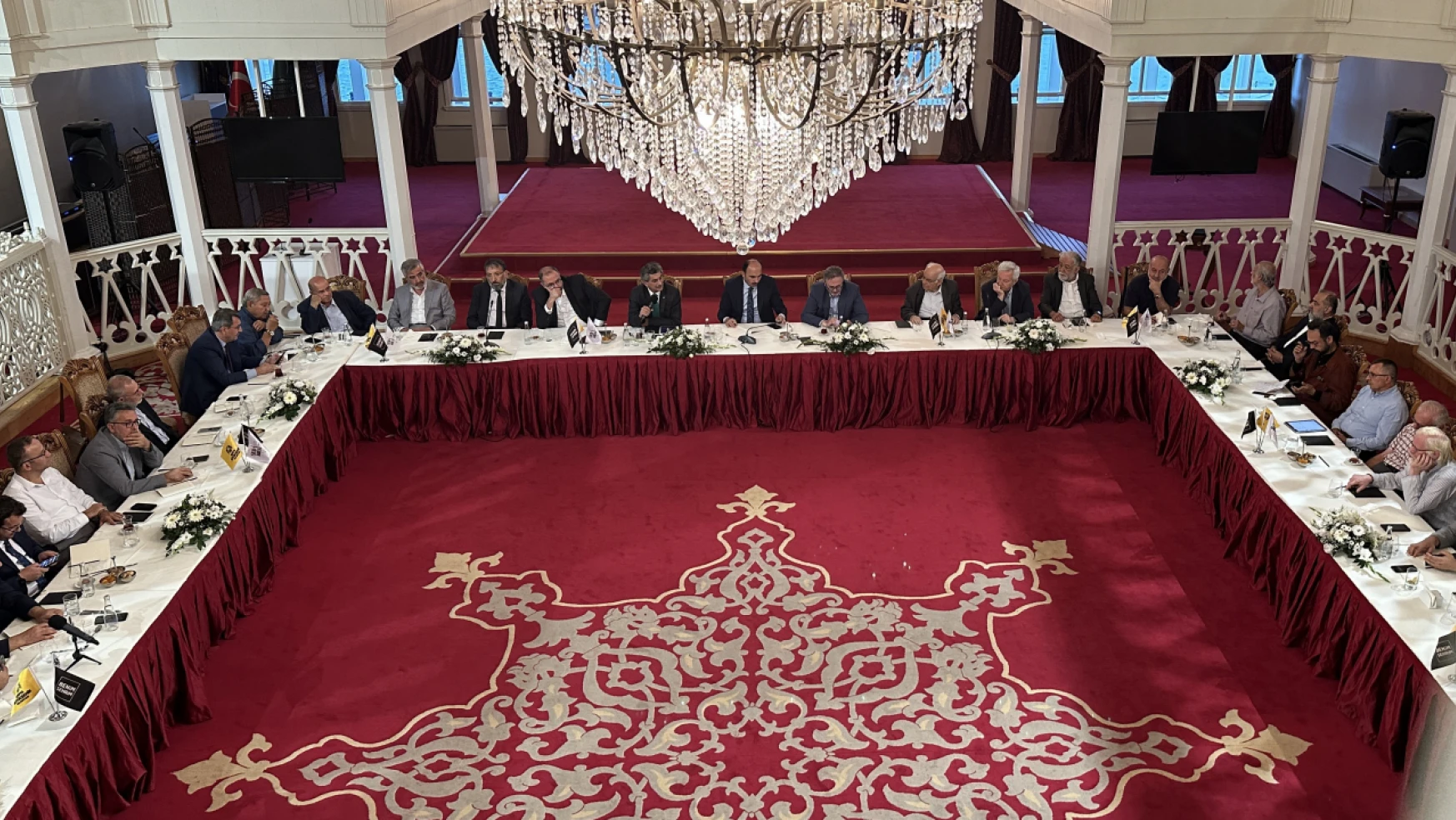 Başkan Altay Mevlana'nın 750. Vuslat Yılı ve Mevlana Yılı kapsamında İstanbul'da toplantıya katıldı