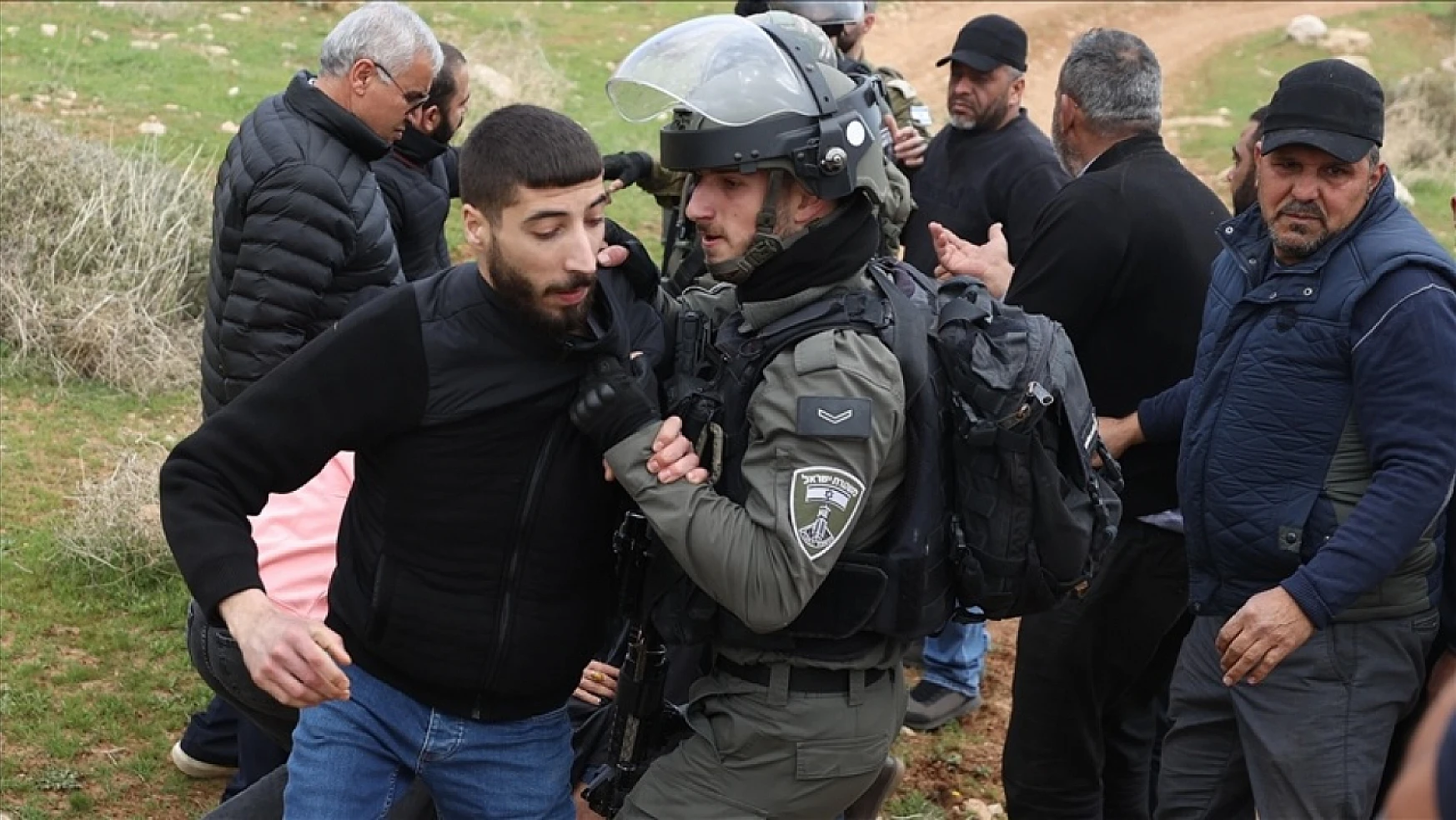 Batı Şeria'da 33 Filistinli gözaltına alındı