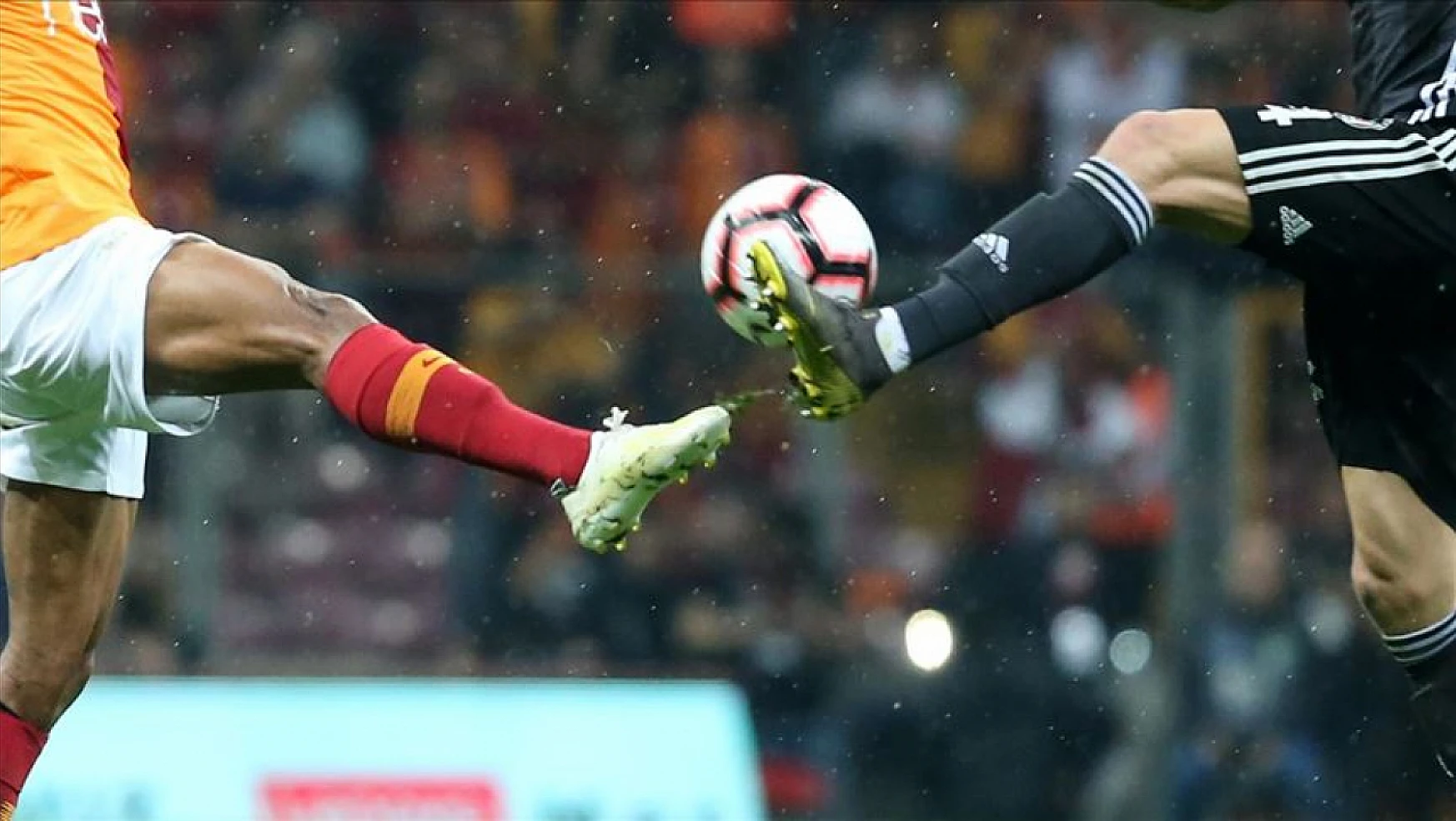 Beşiktaş derbi maçta yarın Galatasaray'ı konuk edecek