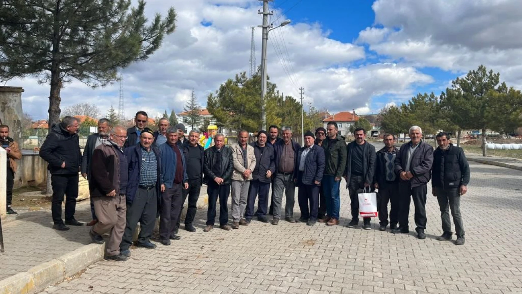 Beyşehir'de çiftçi eğitim toplantıları devam ediyor