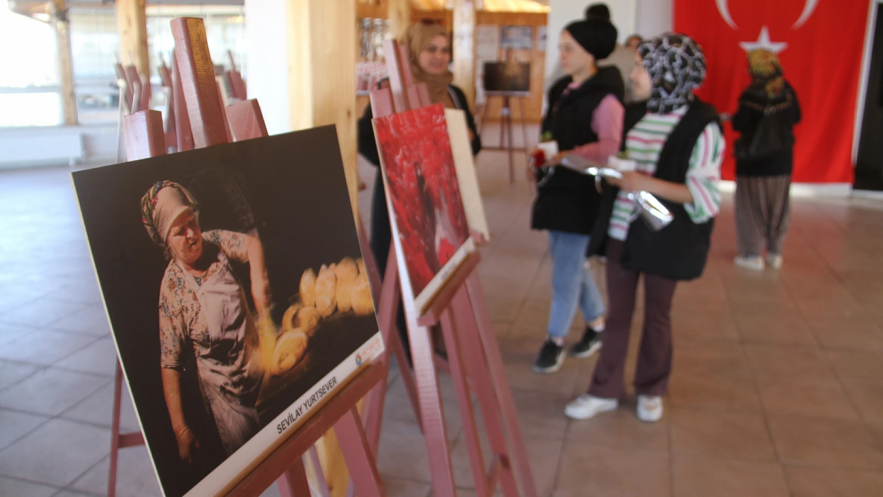 Beyşehir'de 'Kadın gözüyle, kadına dair' adlı fotoğraf yarışması