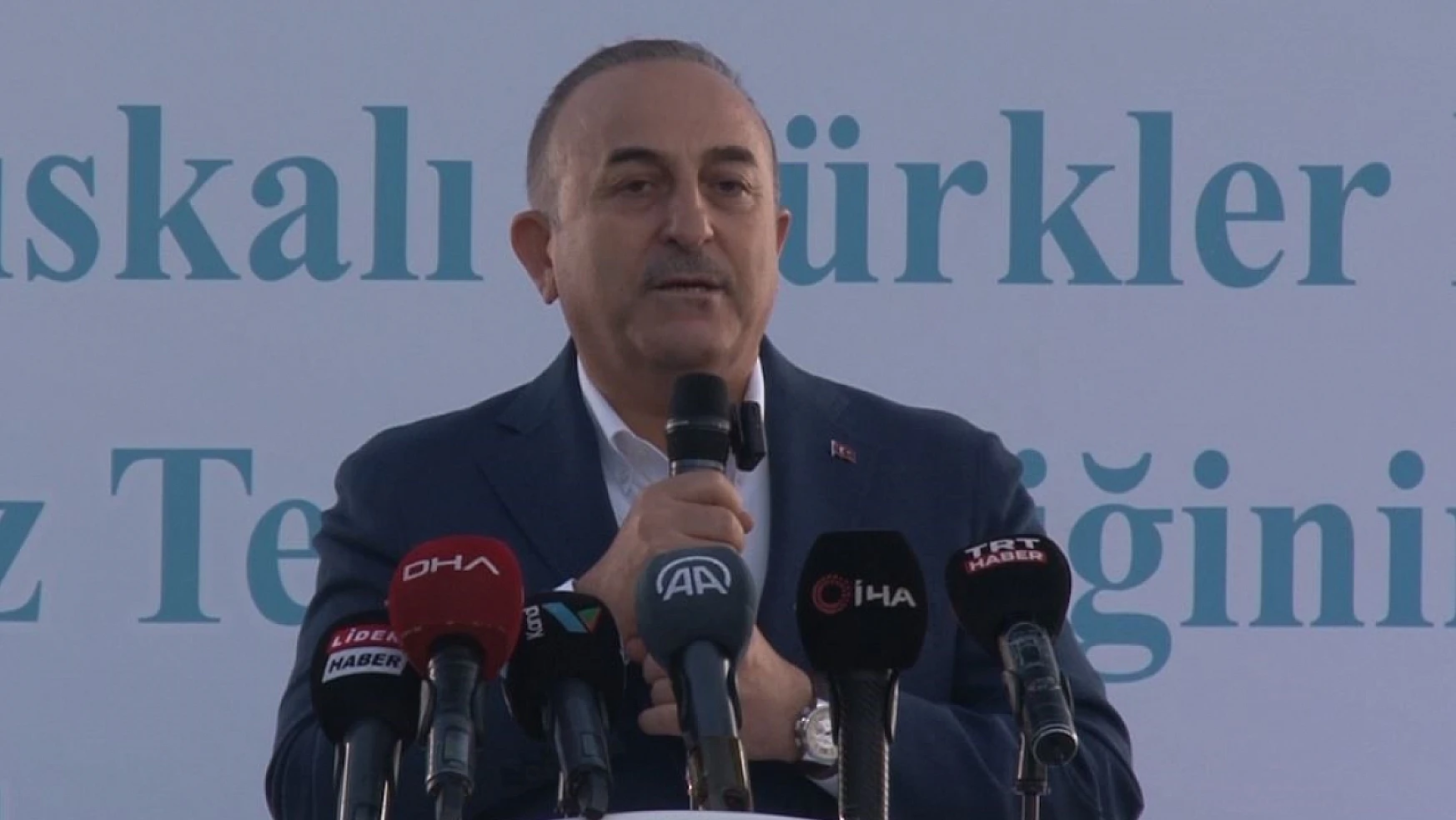 Çavuşoğlu, 'Ahıska Türklerinin hepsine vatandaşlık vereceğiz'