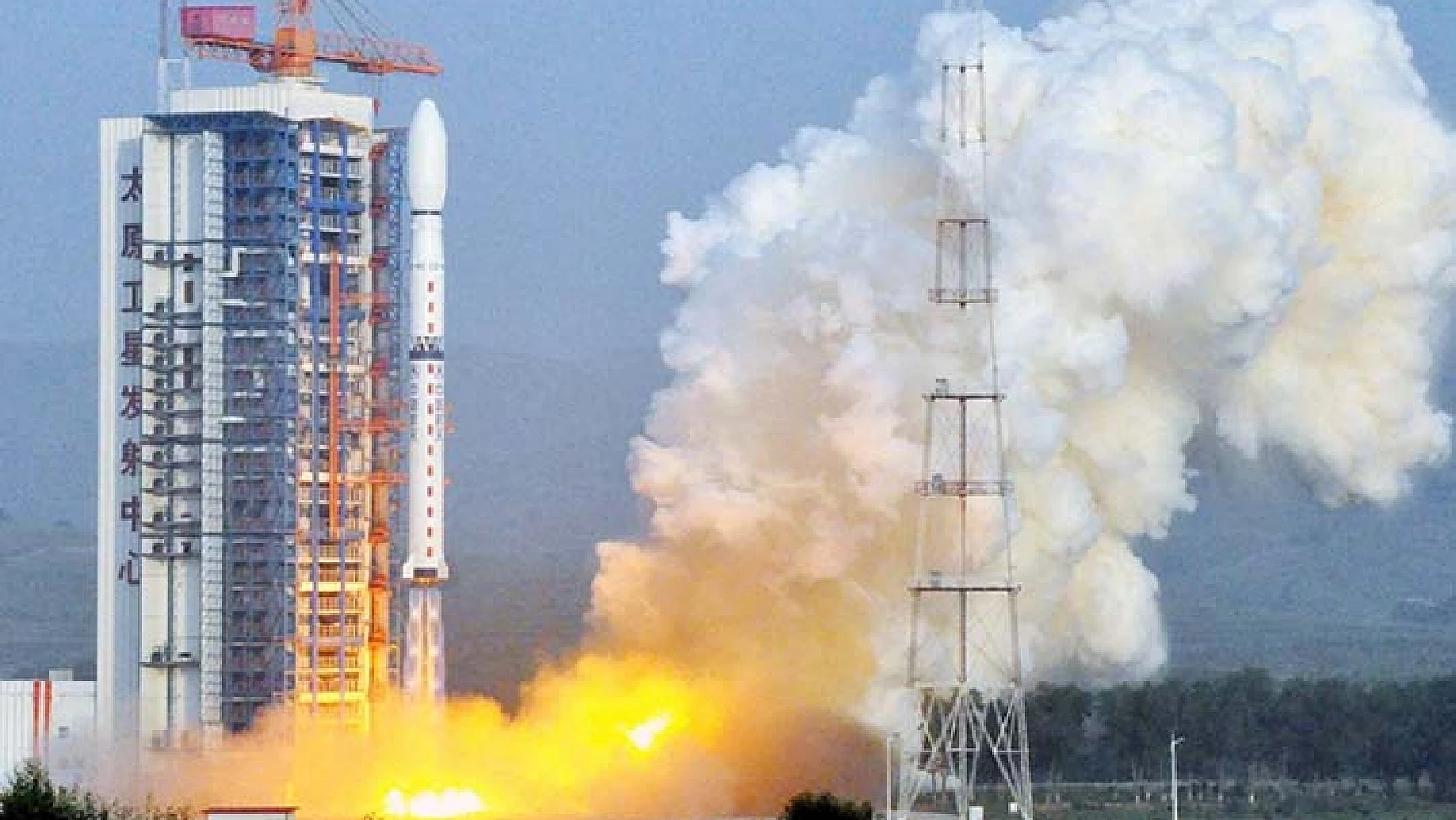 Çin 'Yaogan-34' uydularını fırlattı