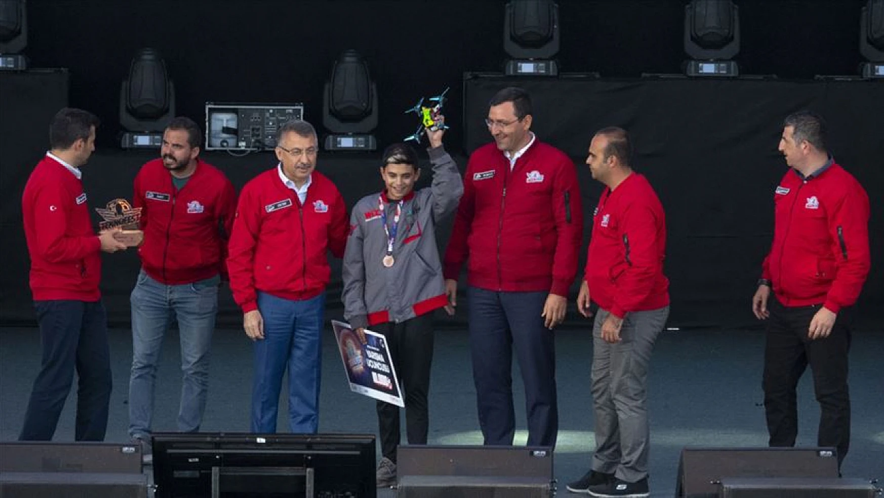 Dünyanın en iyi dron pilotları İstanbul'da