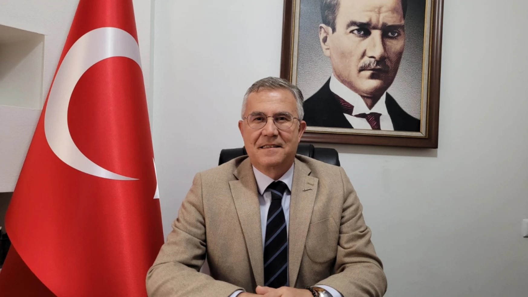 Eğitim-İş Konya Şube Başkanı Bahattin Ertuğrul Atatürk asla unutulmayacaktır!