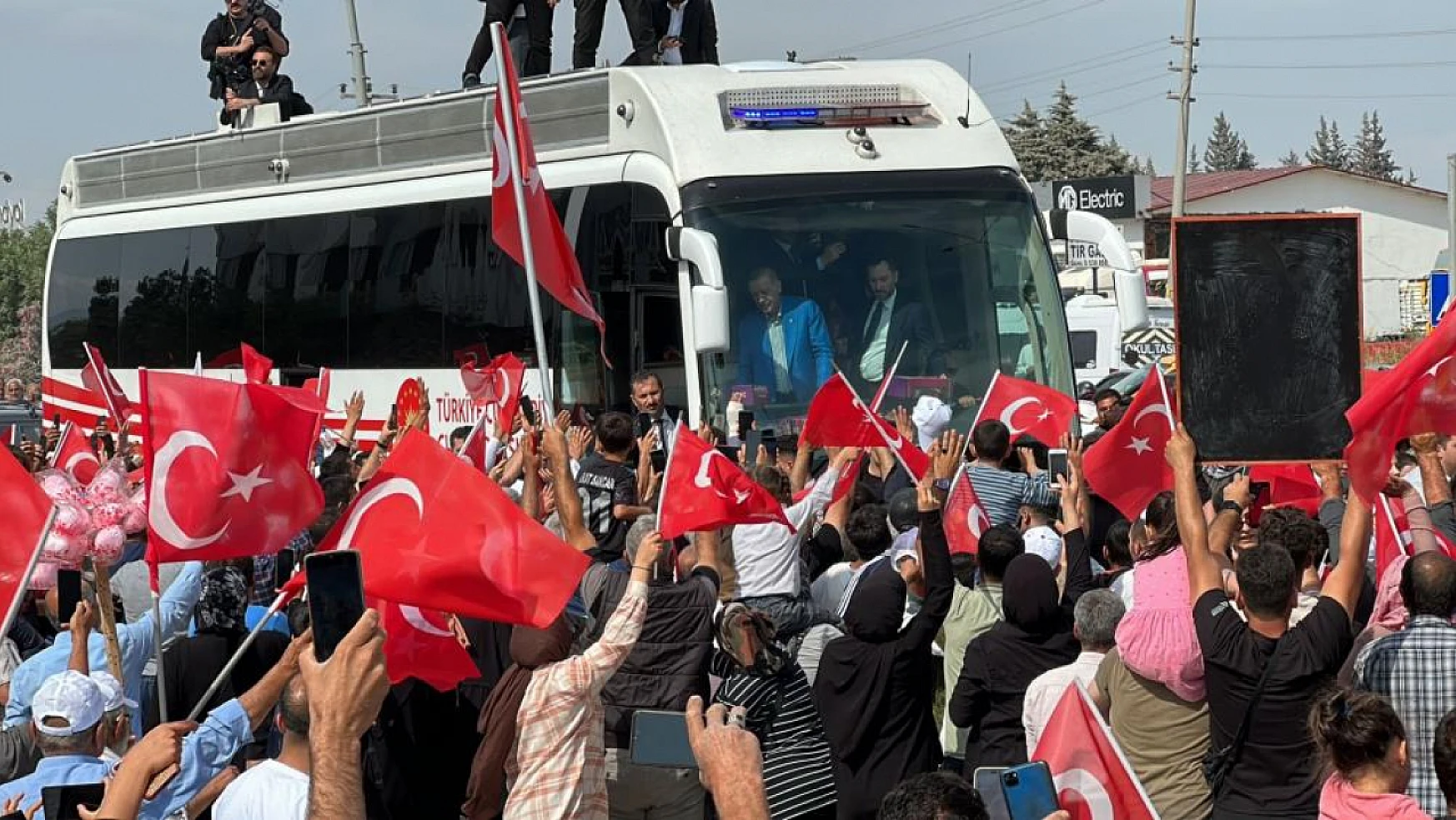 Erdoğan'a Hatay'da sevgi seli