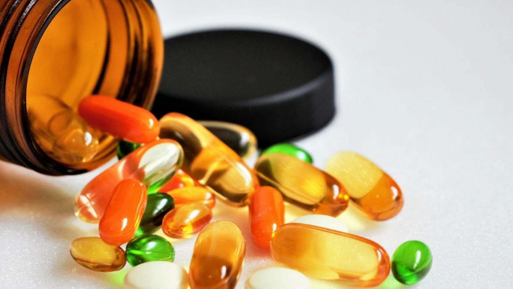 Fazla vitamin hapı kullanımının zararları: Sağlığınızı riske atmayın!
