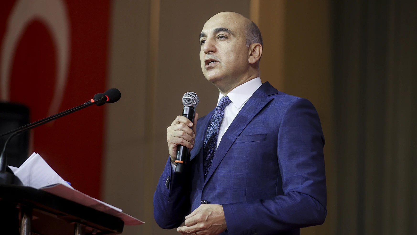 İBB Başkanlığı aday adaylığı için CHP'ye başvuran Kerimoğlu ön seçim talebinde bulundu
