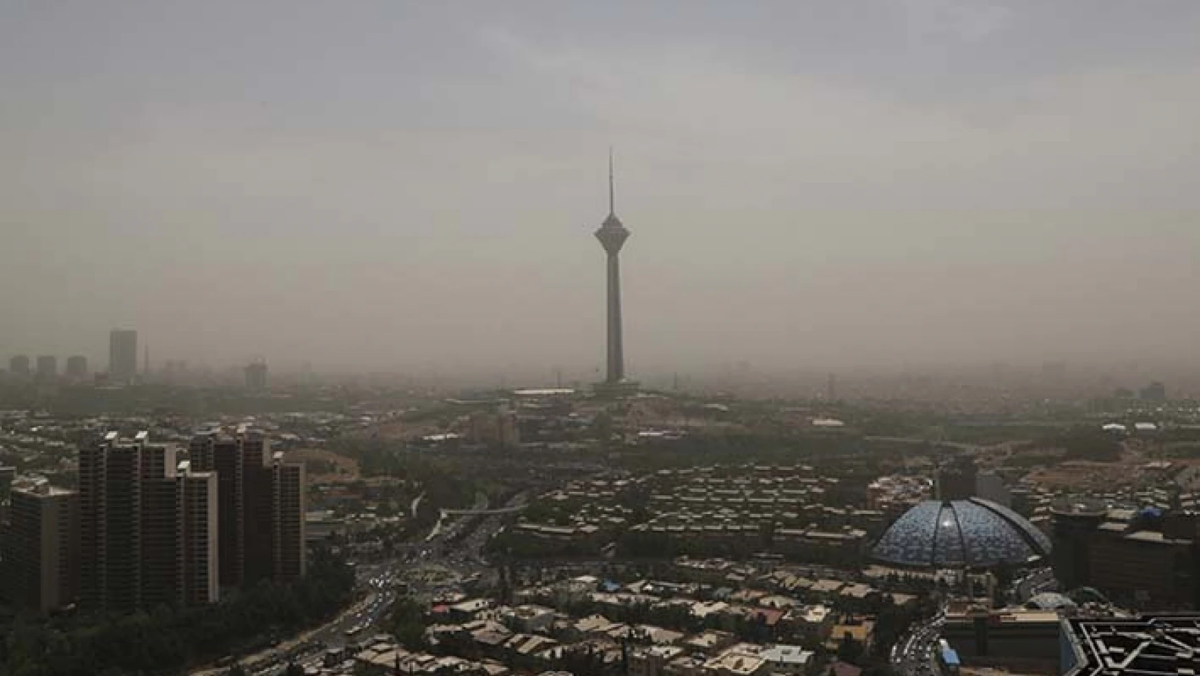 İran'da hava kirliliği nedeniyle eğitime verilen ara uzatıldı