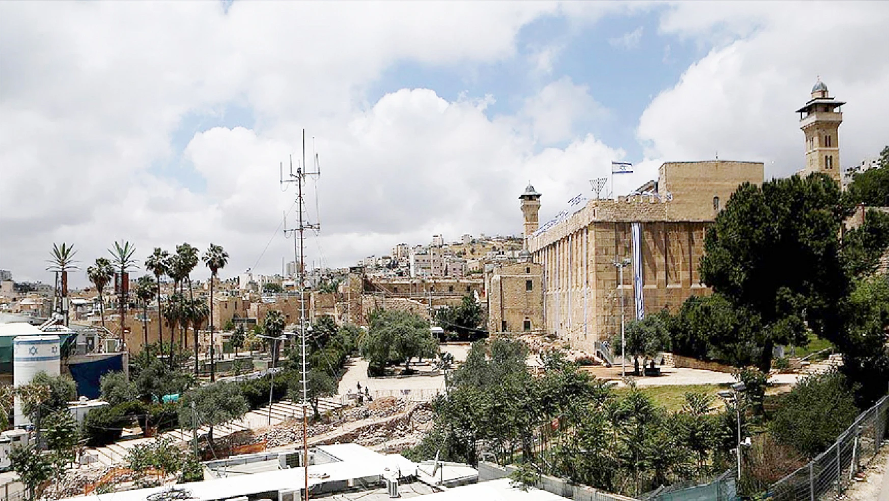 İsrail, El Halil'deki Harem-i İbrahim Camisi'ni Müslümanlara kapattı