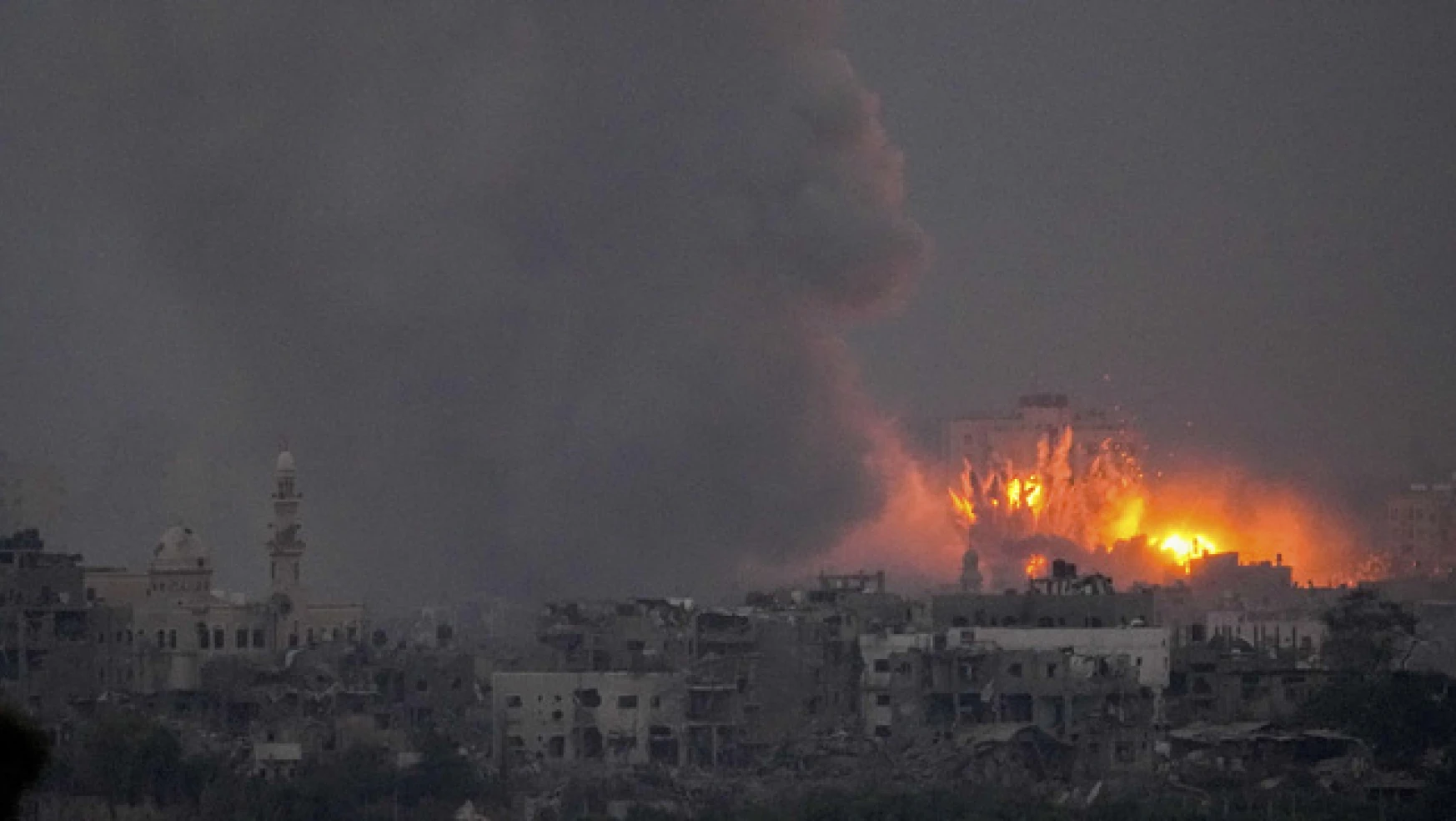 İsrail-Hamas çatışmasında 17. gün: Gazze'ye gece boyu bombardıman!
