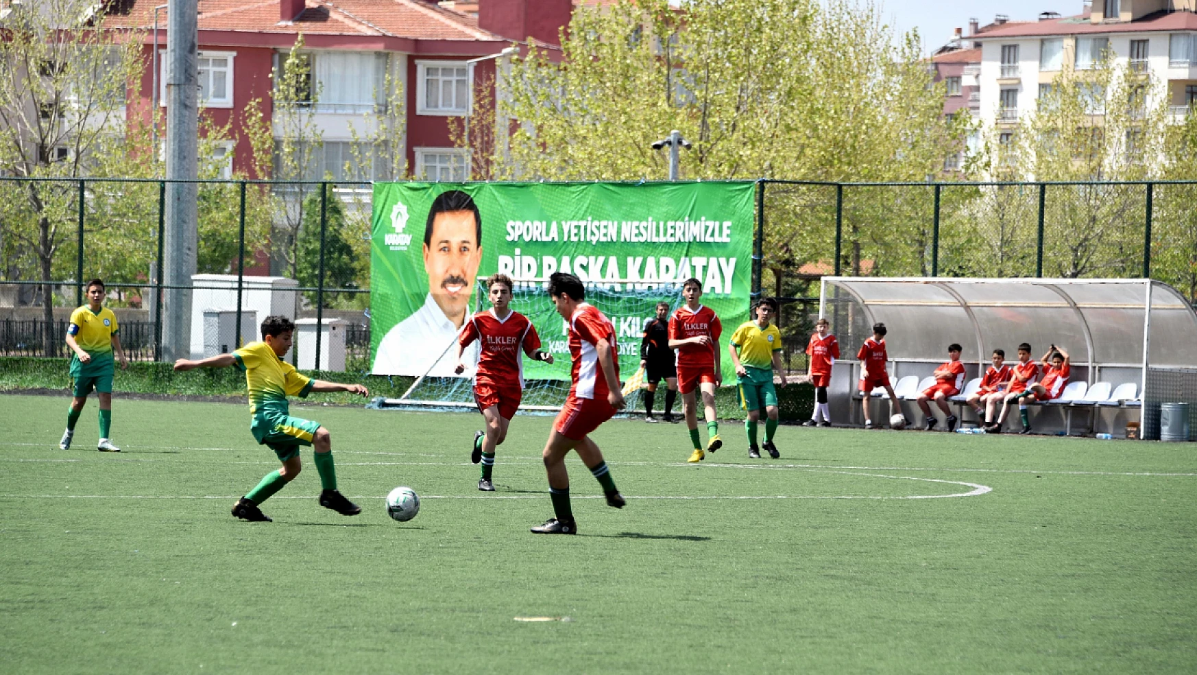 Karatay'da 'Ortaokullar Arası Dostluk ve Kardeşlik Futbol Turnuvası' başladı