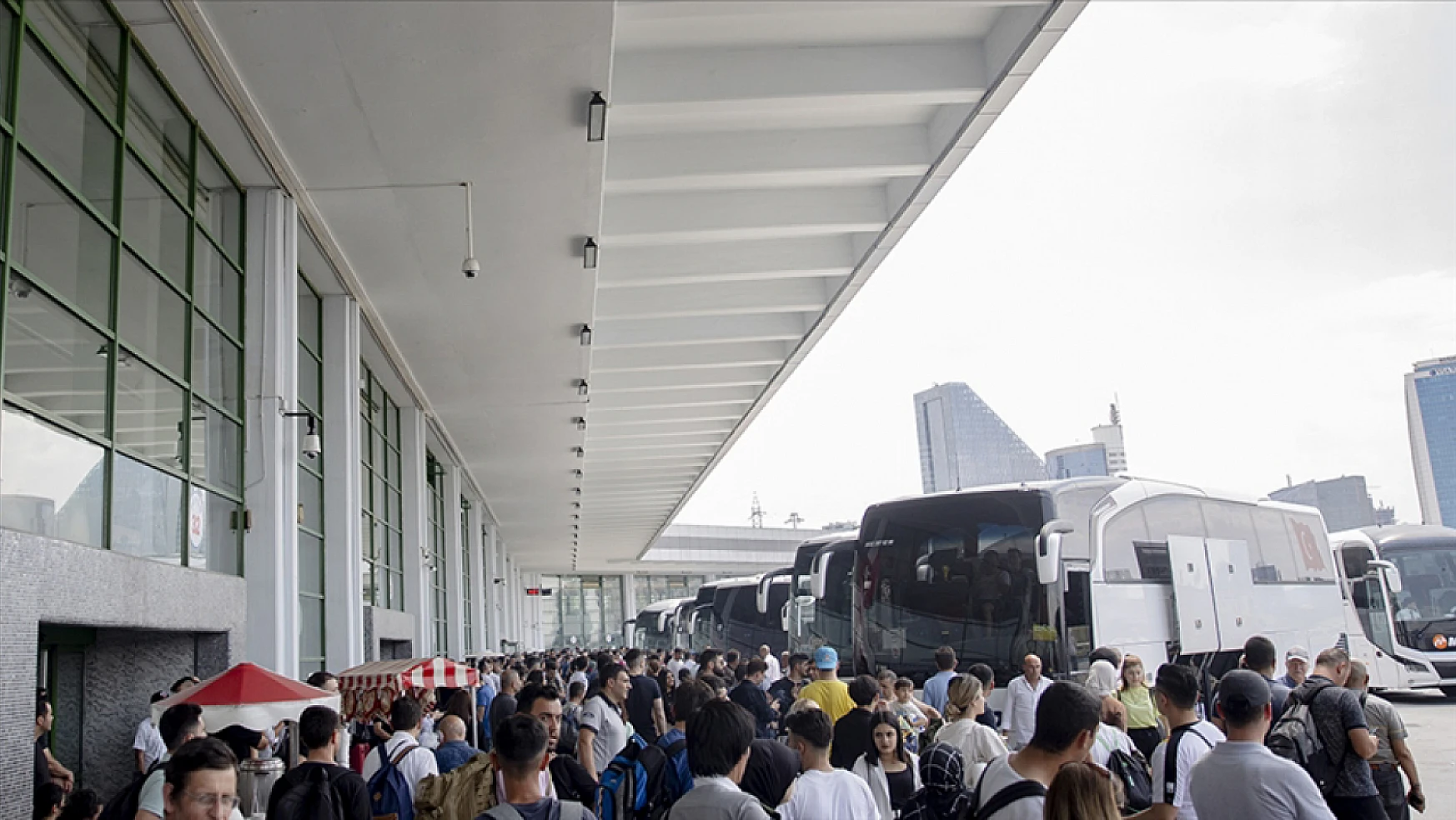 Karneler alındı: Yarıyıl tatili için otobüs biletleri tükendi, ek seferler düzenlendi