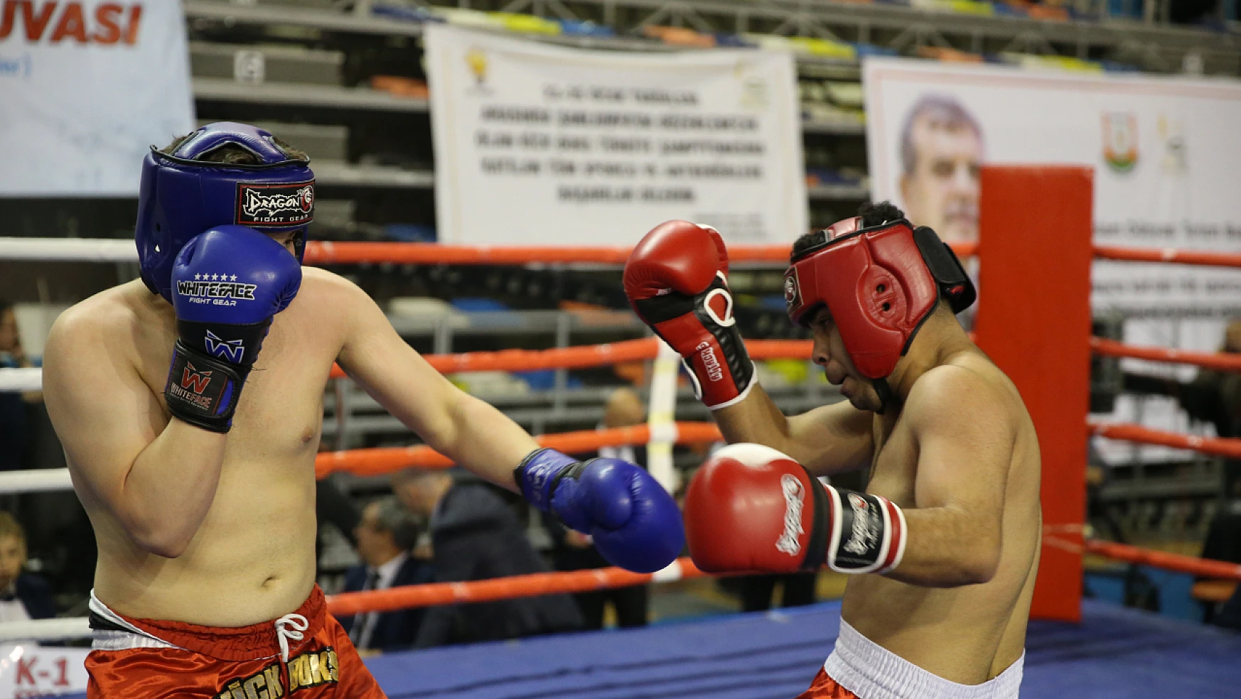 Kick Boks Turnuvası 6 bin 500 sporcu ile Şanlıurfa'da devam ediyor