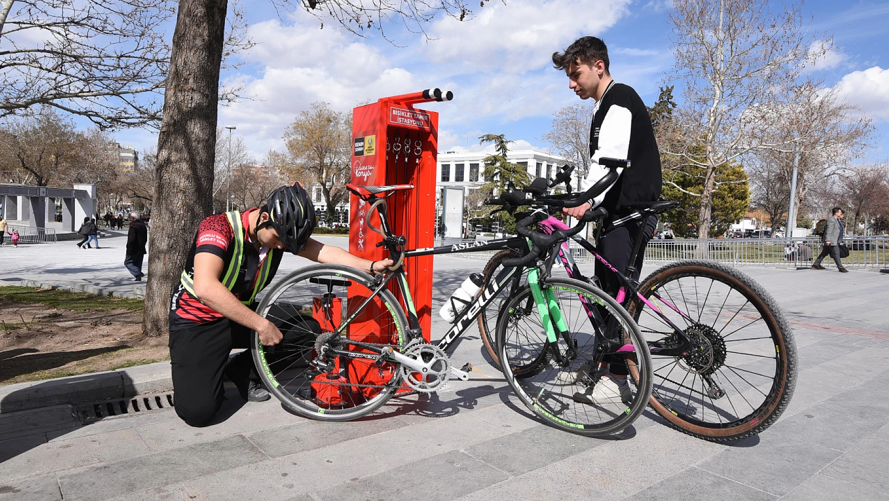 Konya Büyükşehir bisiklet tamir istasyonu sayısını artırdı