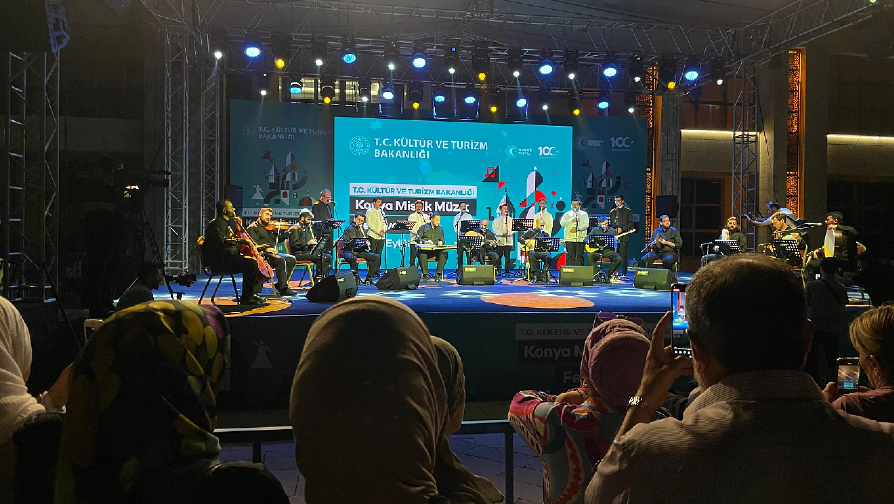 Konya'da 20. Uluslararası Mistik Müzik Festivali devam ediyor