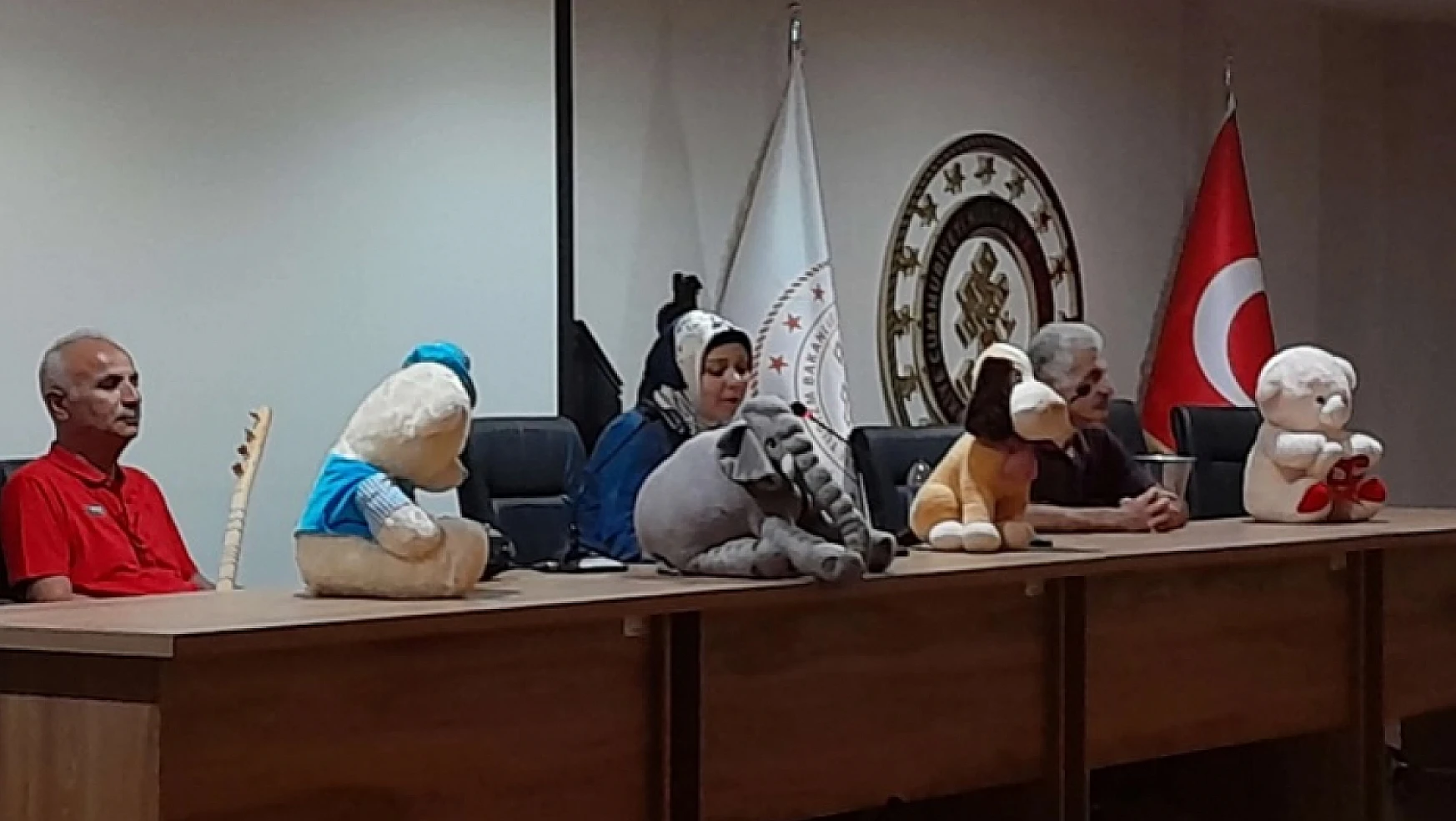 Konya'da aile ve çocuklara 'masal saati'programı düzenlendi