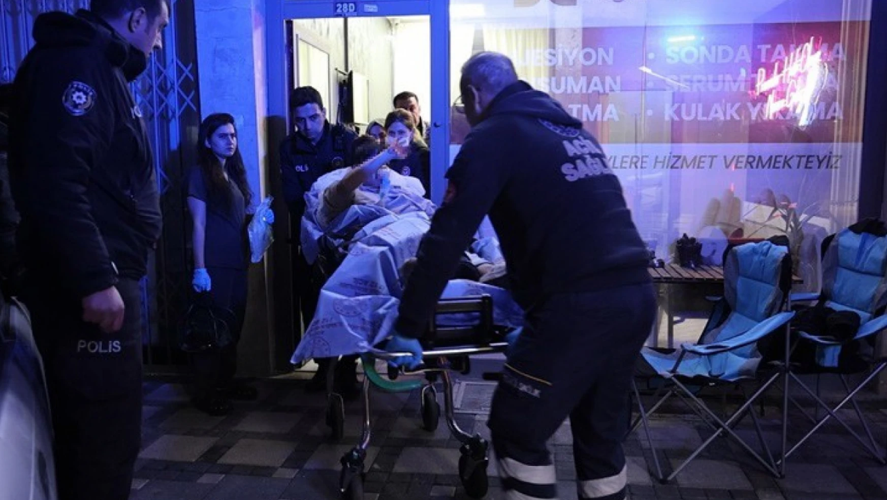 Konya'da bıçaklı kavga: 16 yaşındaki kıza ilk müdahaleyi, sağlık kabinindeki hemşire yaptı