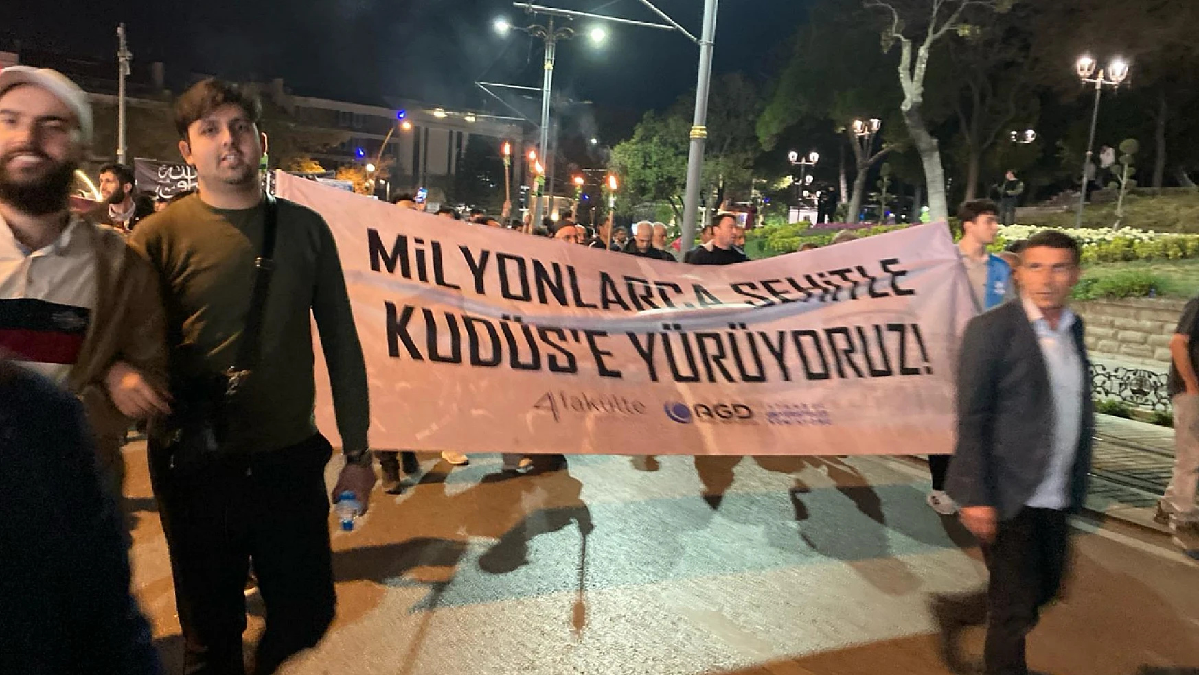 Konya'da Büyük Kudüs Yürüyüşü düzenlendi!