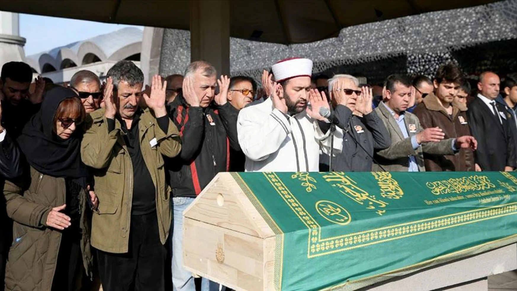 Konya'da ecel, cenaze defninde yakaladı