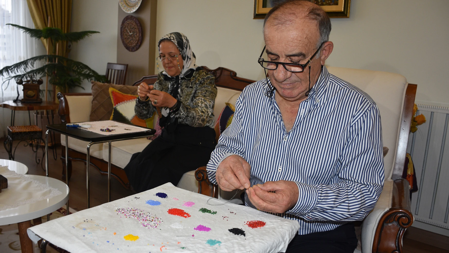 Konya'da emekli eşinden karısına destek