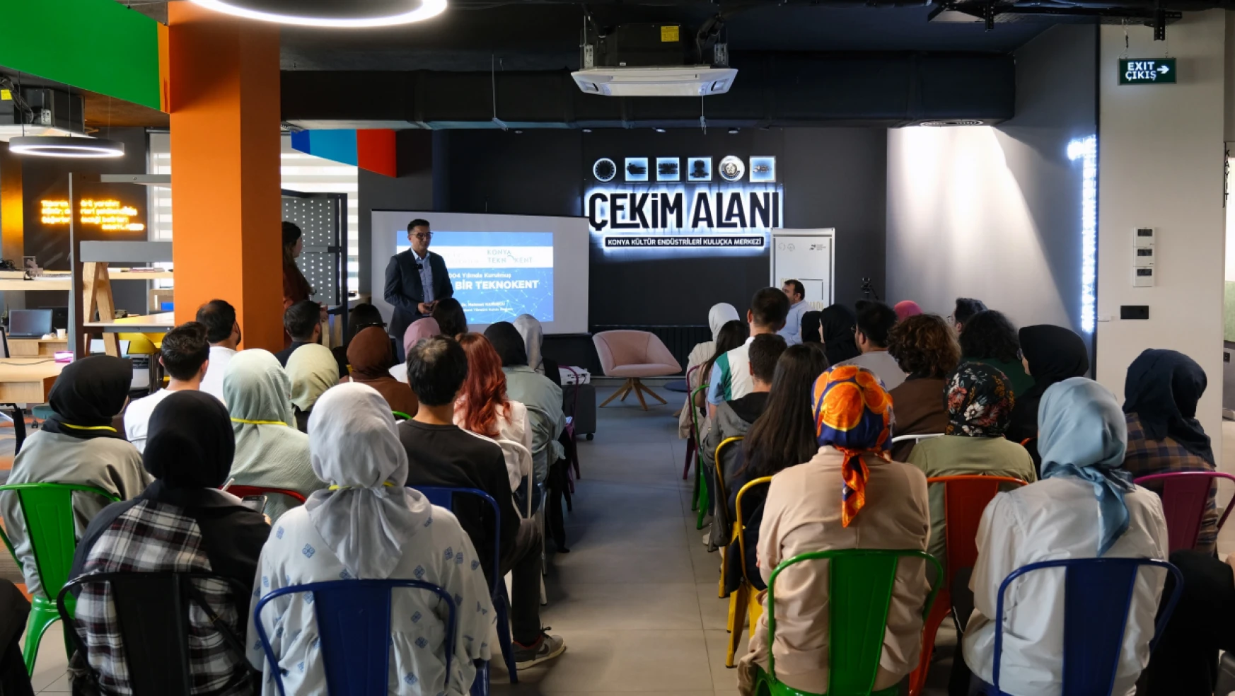 Konya'da Geleceğin Akademisyen Adayları Genç Araştırmacı Programını Tamamladı