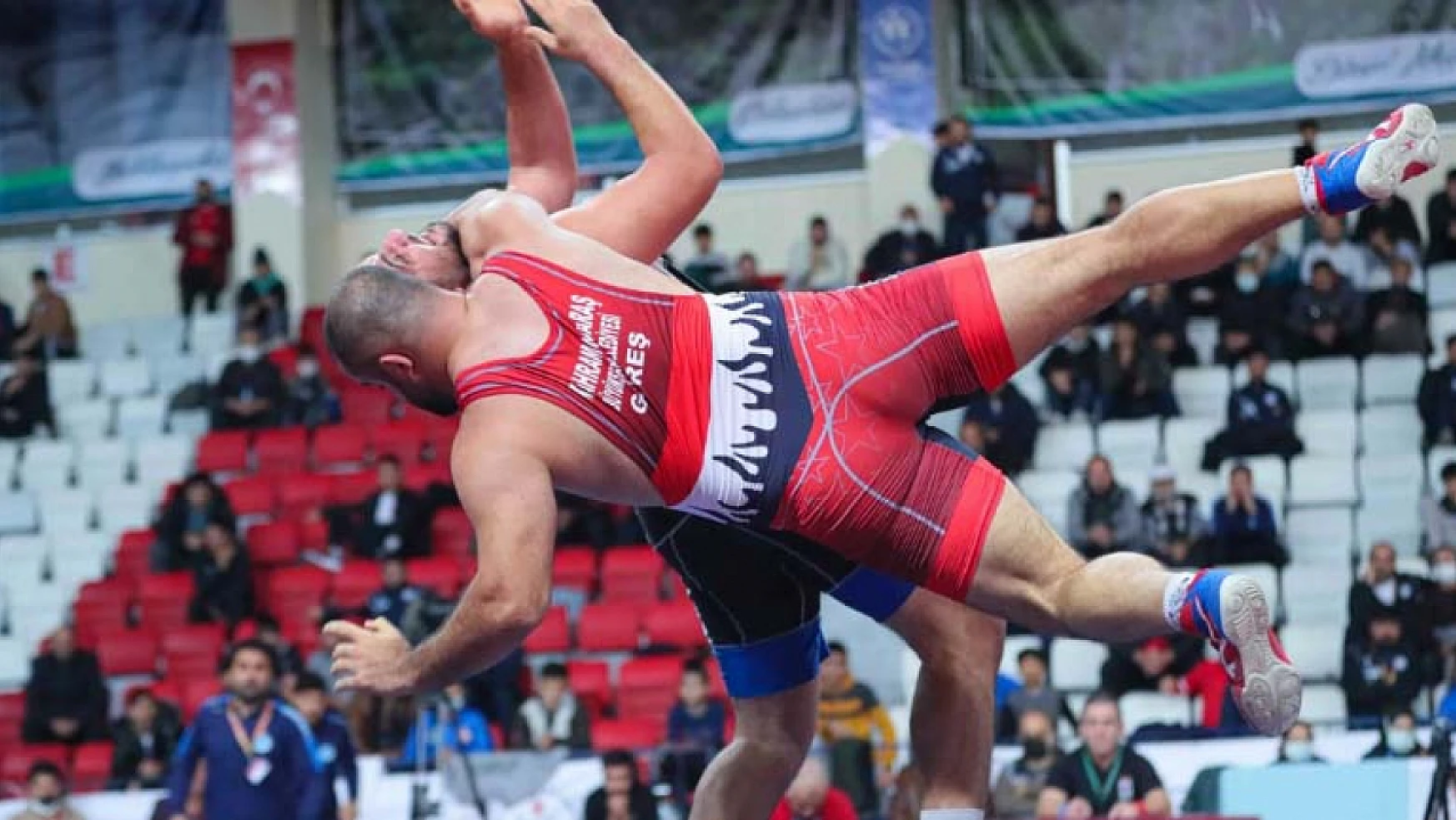 Konya'da Güreş Türkiye Şampiyonası başladı