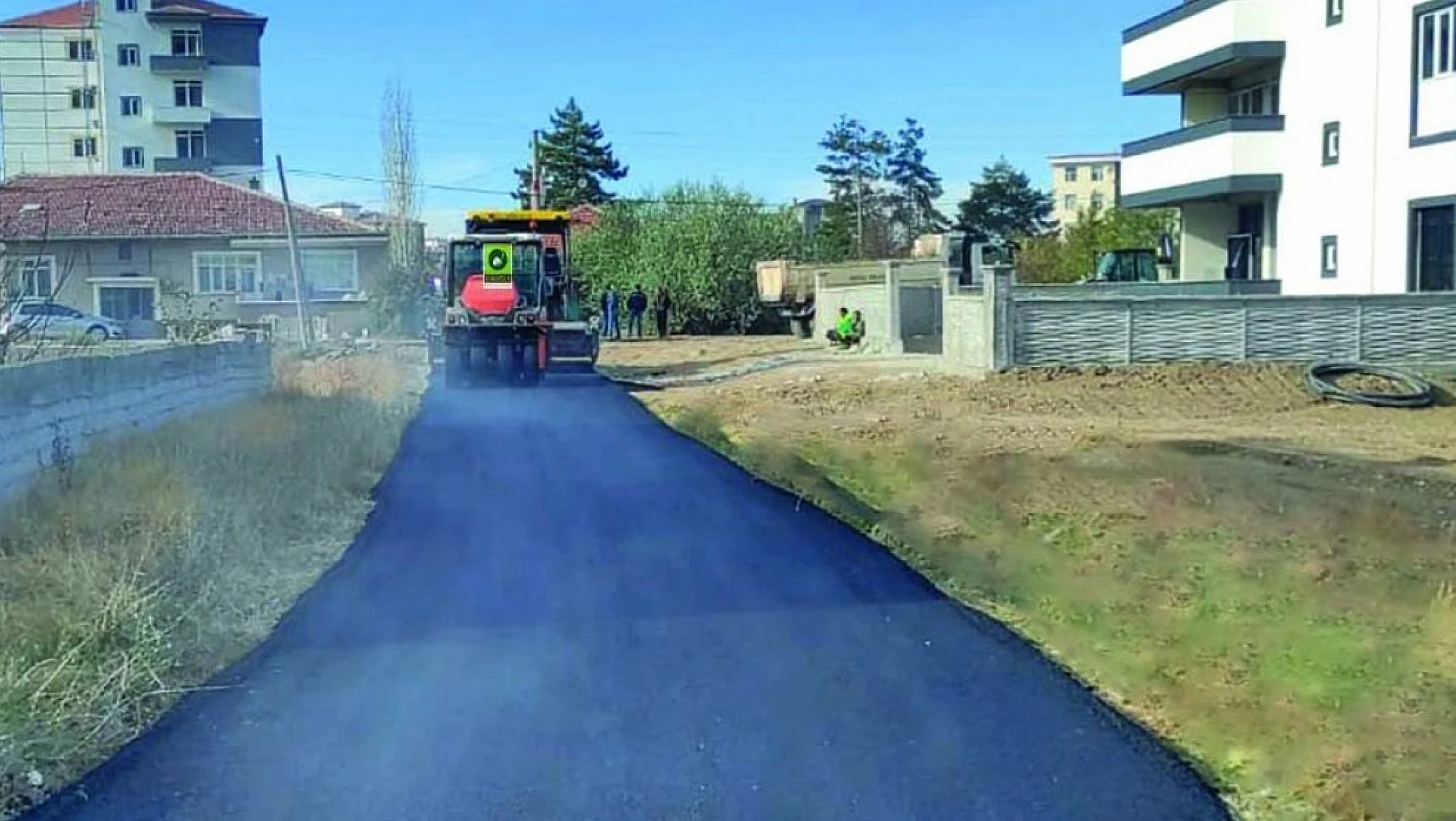 Konya'da kış mevsimine rağmen asfalt çalışması yapılıyor!