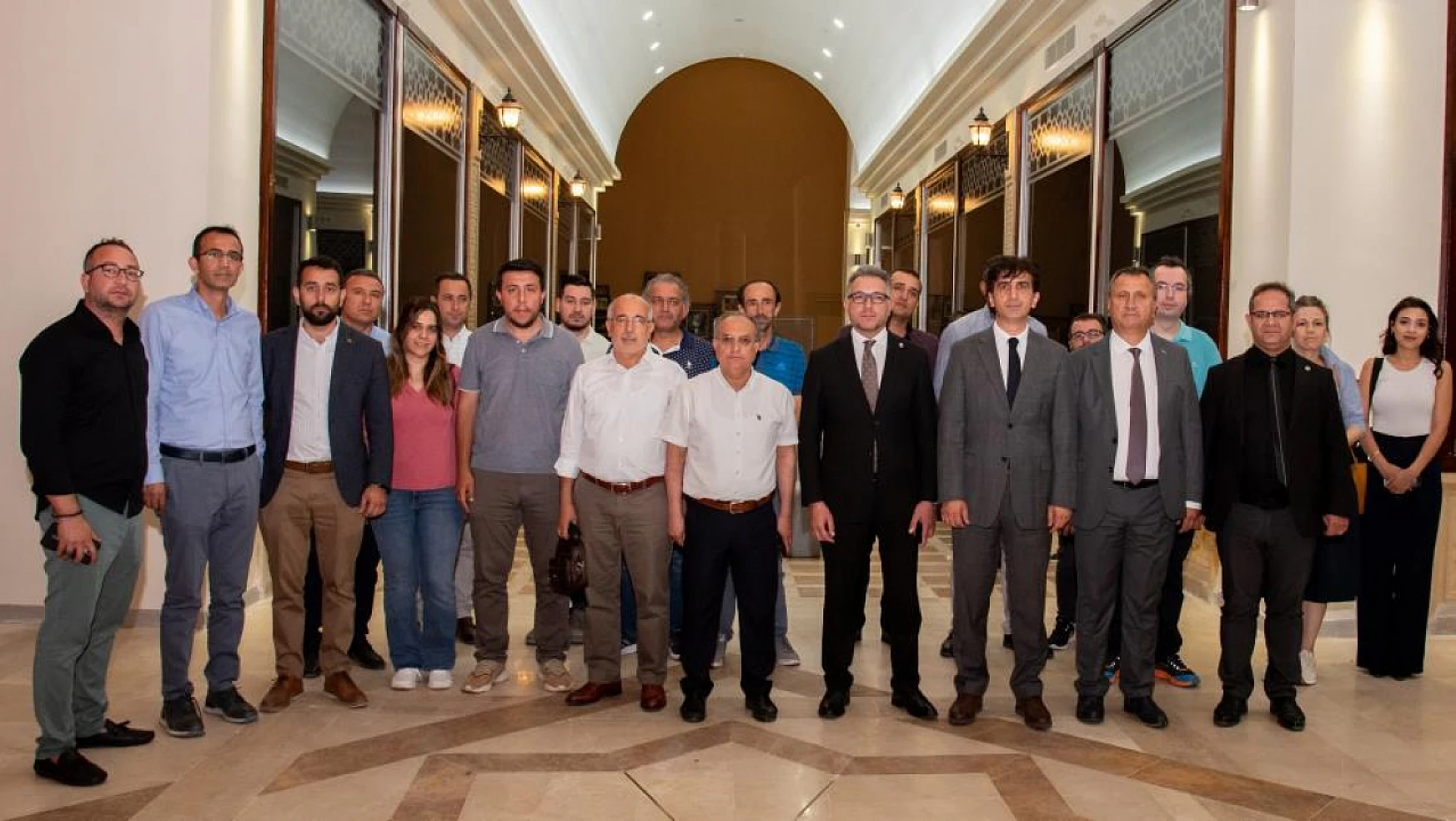 Konya'da KOP ile SÜ arasında Yerli ve Milli Mor Havuç Islahı Projesi gerçekleştirildi
