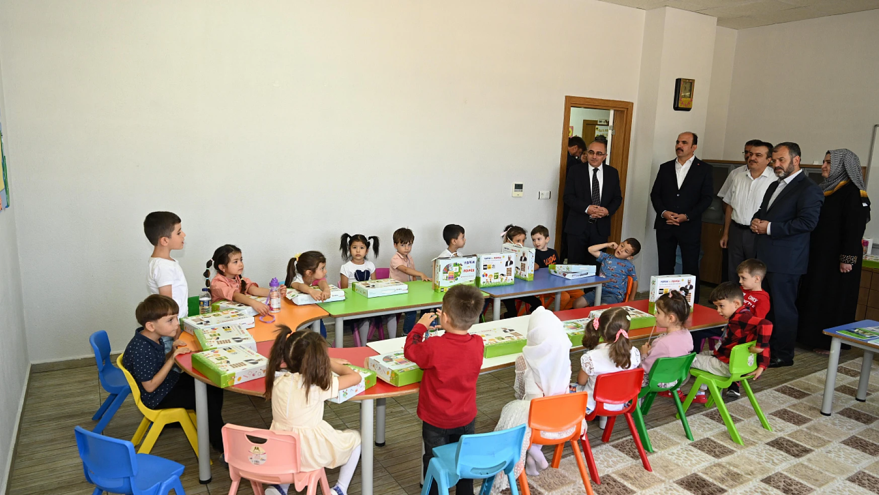 Konya'da Minik Kur'an Talebelerine Eğitim Seti 