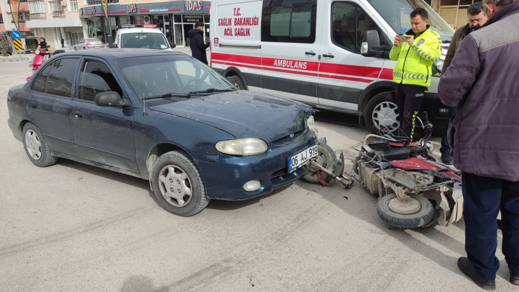 Konya'da otomobil ile bisikletin çarpışması sonucu bir yaralı