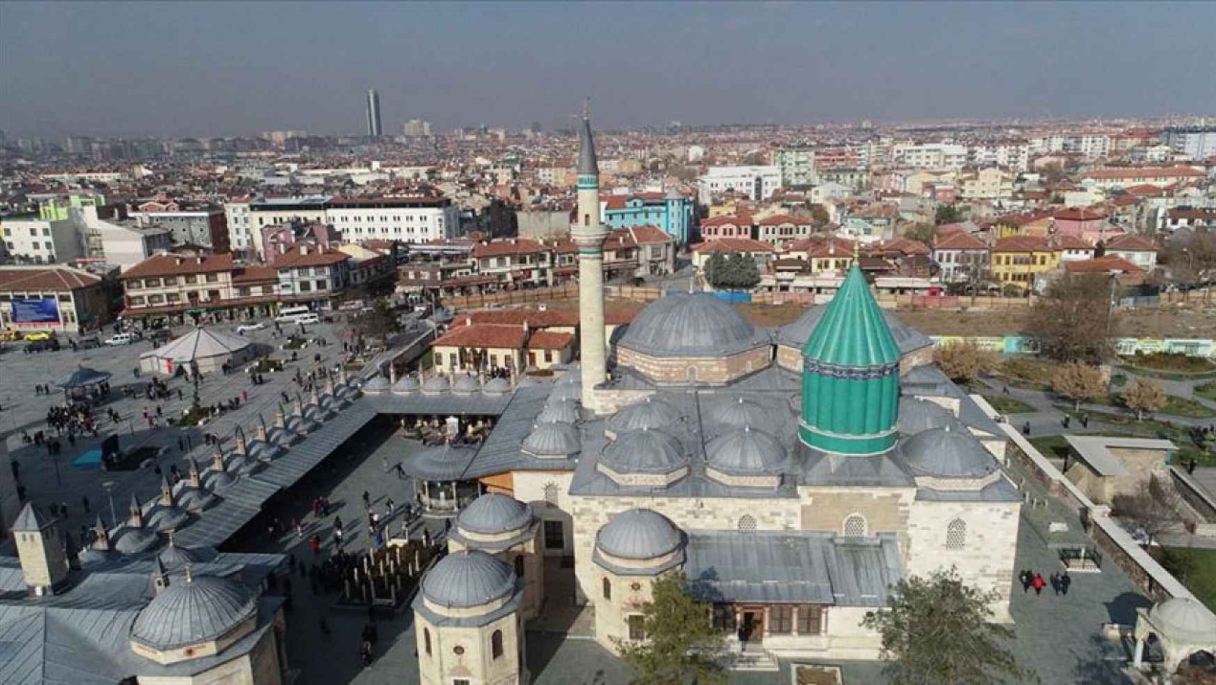 Konya'da patlama: Gökyüzü beyaza büründü!