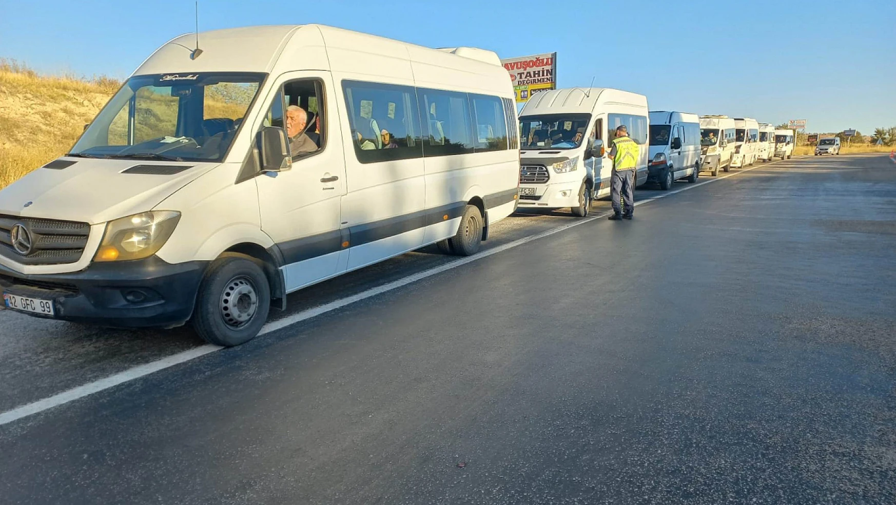 Konya'da Polis ve Jandarma okul servis araçlarını didik didik denetledi!