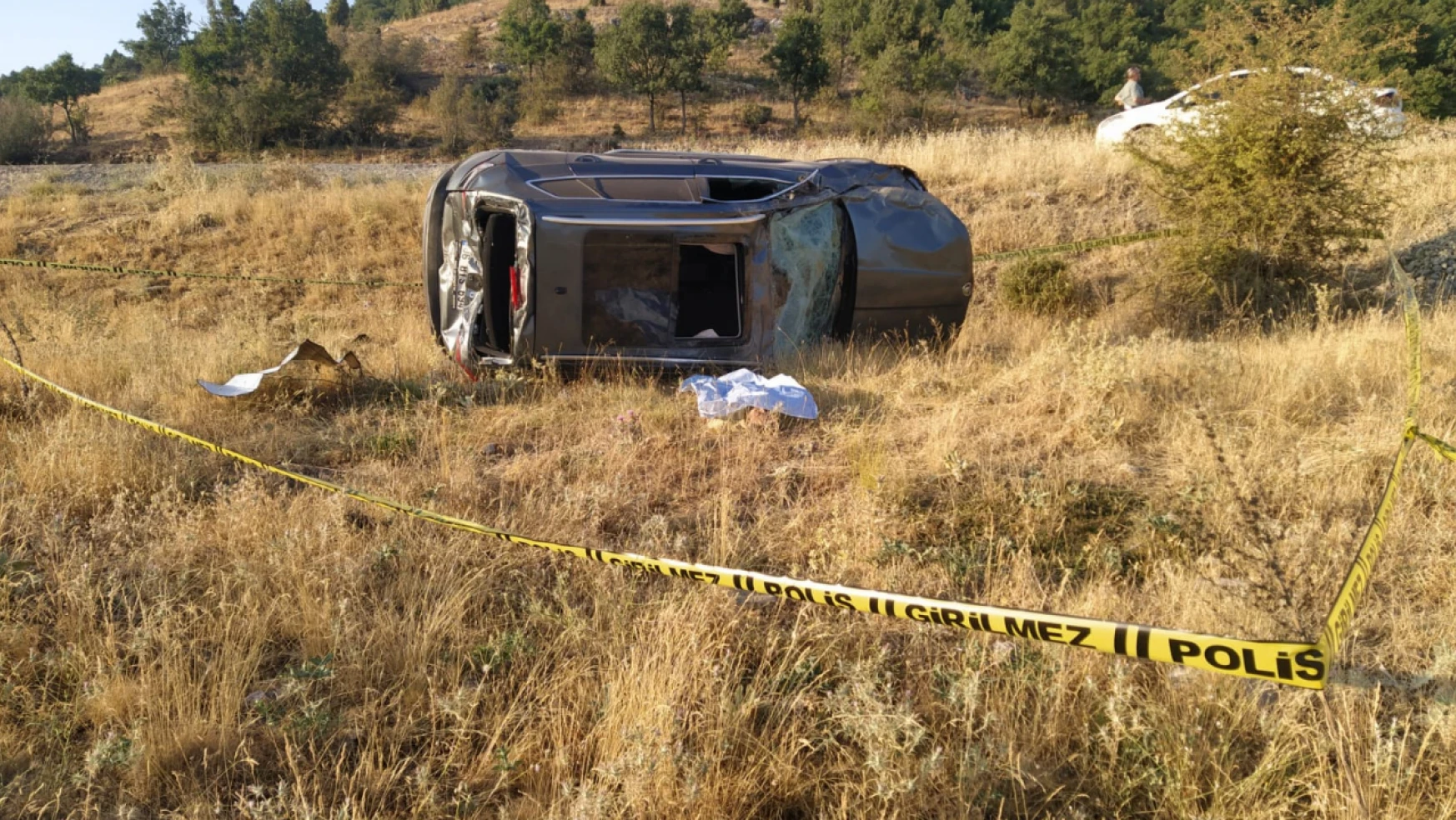 Konya'da şarampole devrile otomobil sürücüsü hayatını kaybetti