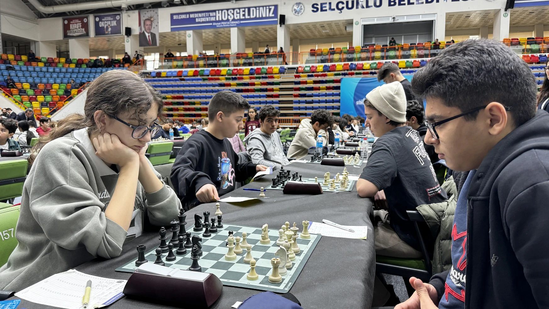 Konya'da satranç antrenörü babanın Türkiye şampiyonu kızı yeni başarılara odaklandı!