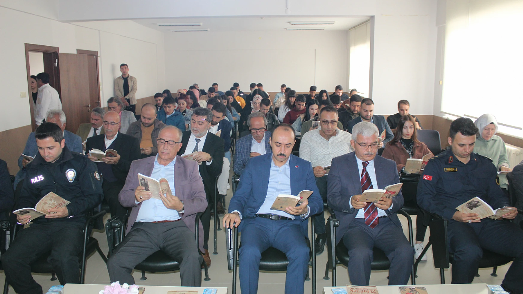 Konya'da şehitleri anma programı gerçekleştirildi