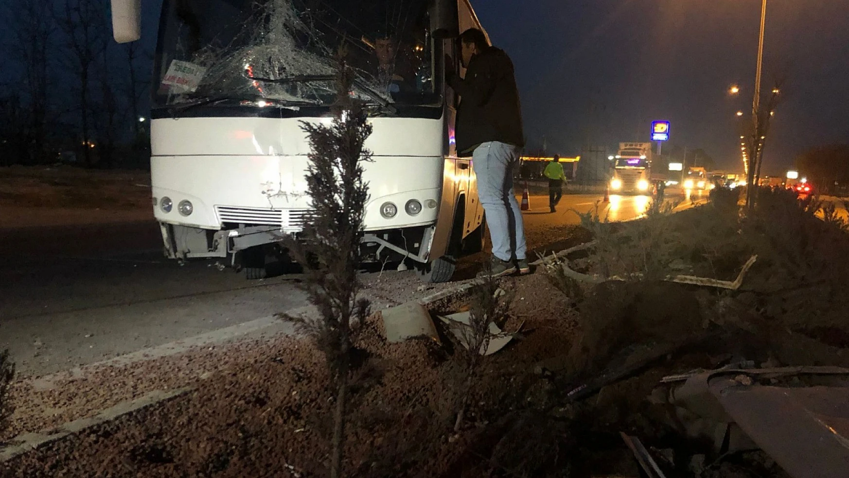 Konya'da servis midibüsleri çarpıştı: 6 yaralı