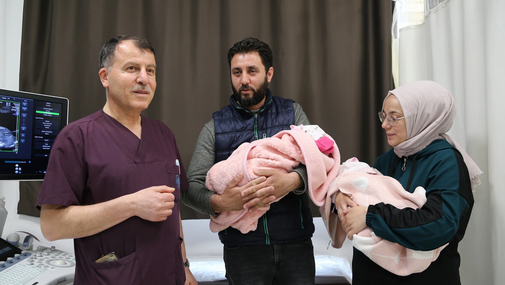 Konya'da tek yumurta ikizleri anne karnındaki müdahaleyle sağlıklı şekilde doğdu