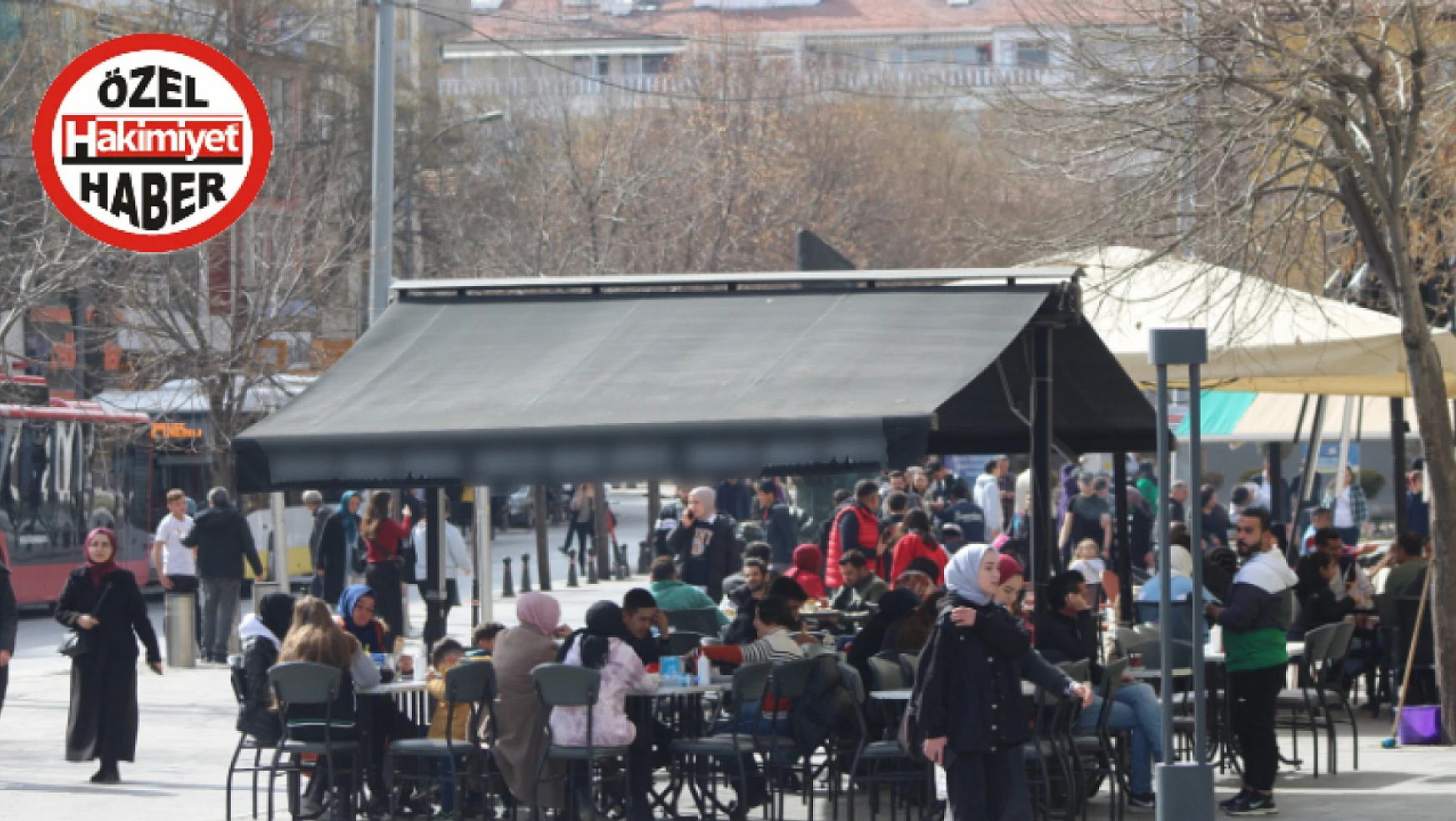 Konya'da vatandaşlar adeta dışarıya akın etti