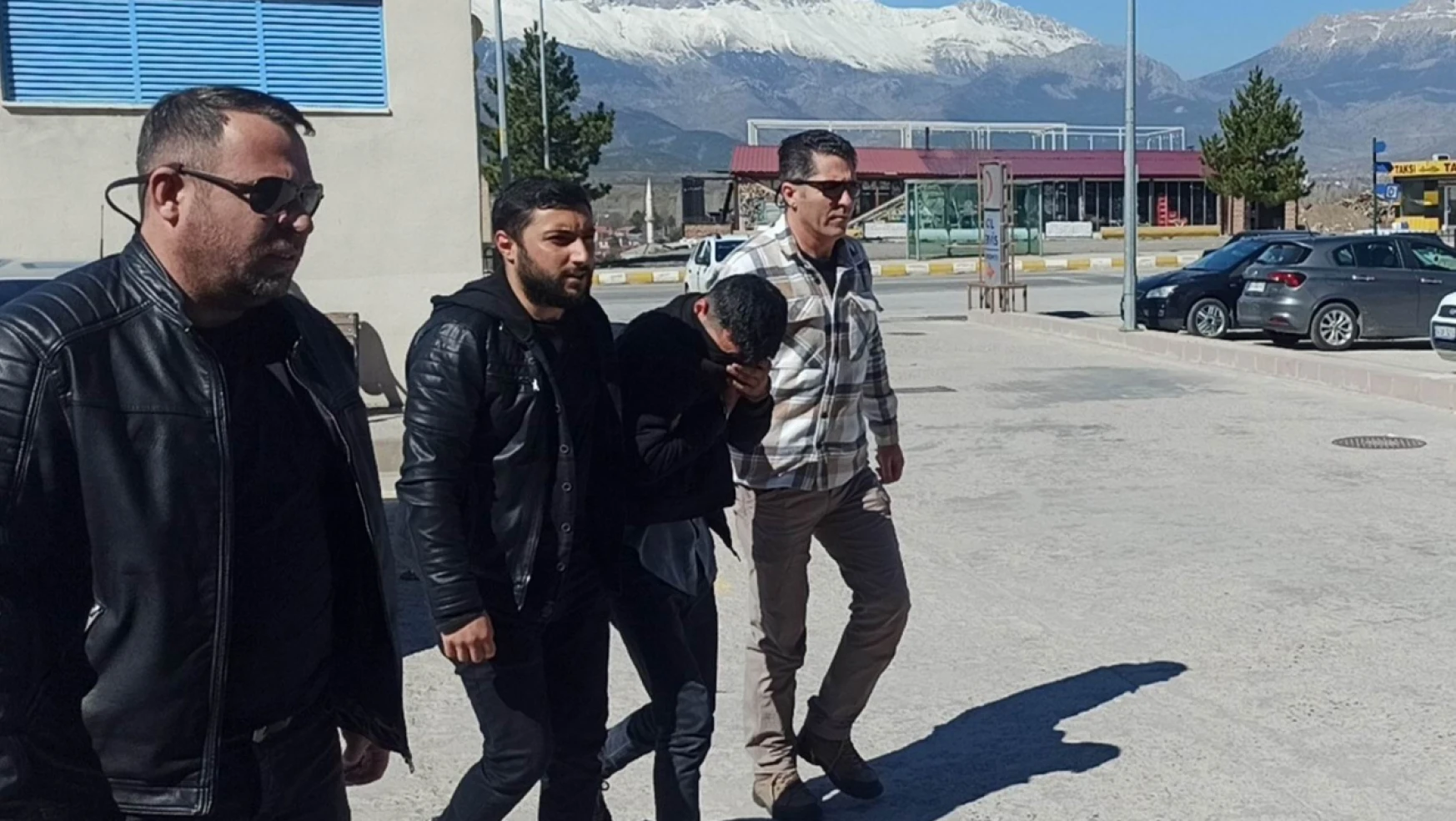 Konya'da yastık içinde uyuşturucu yakalandı