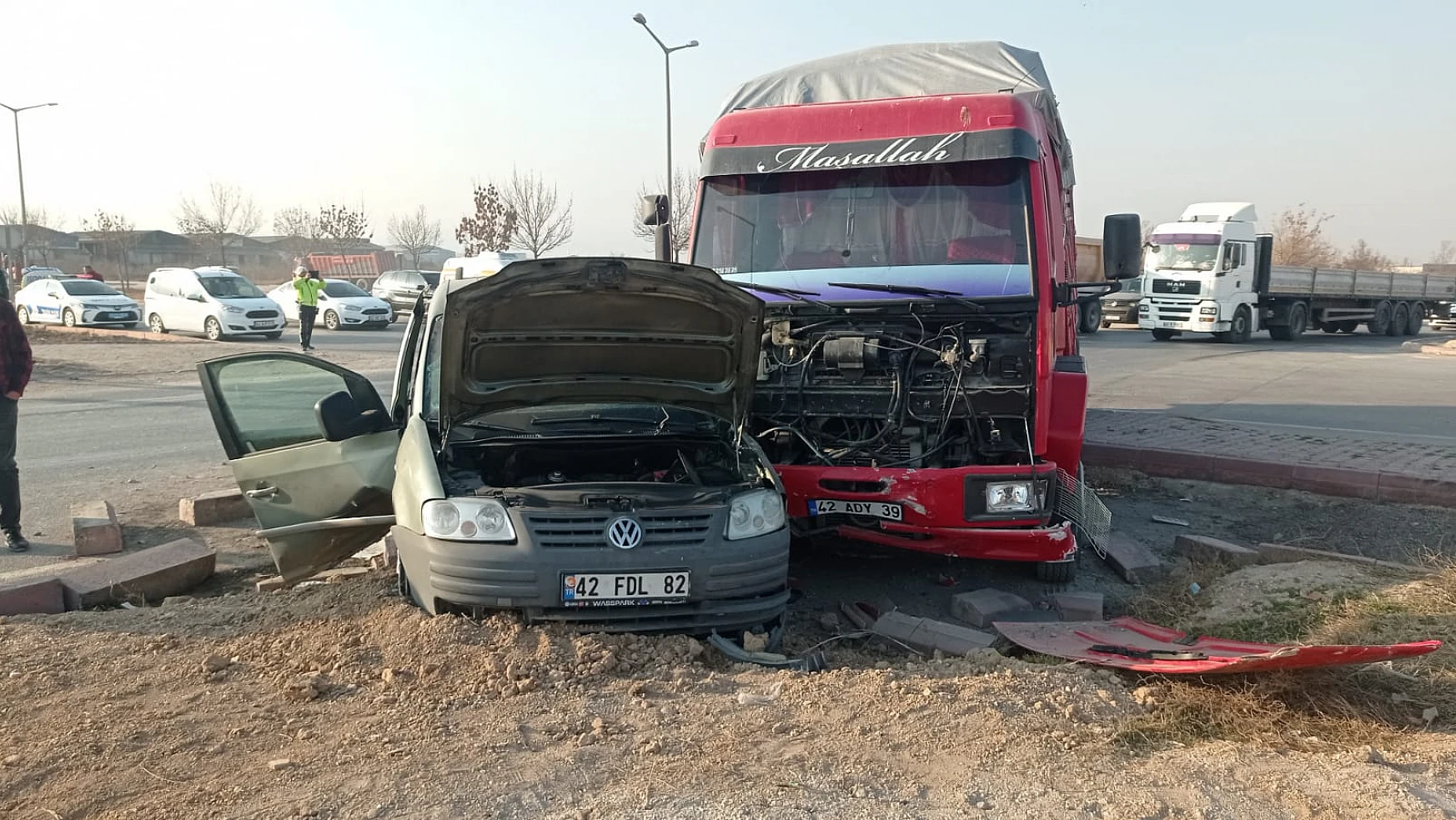 Konya'da feci kaza: 1'i ağır 3 yaralı