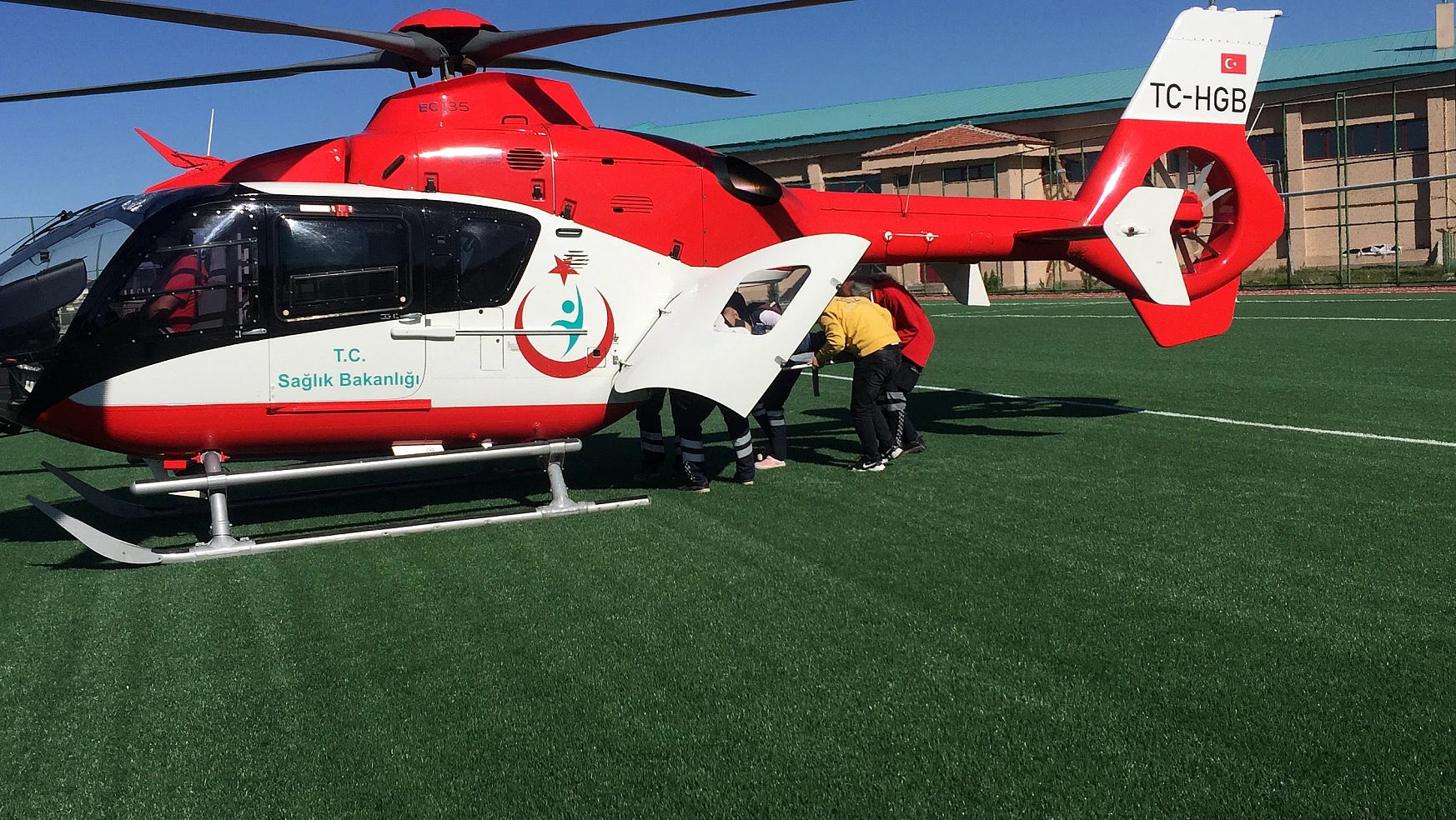 Konya'da kalp krizi geçiren hastanın imdadına hava ambulansı yetişti