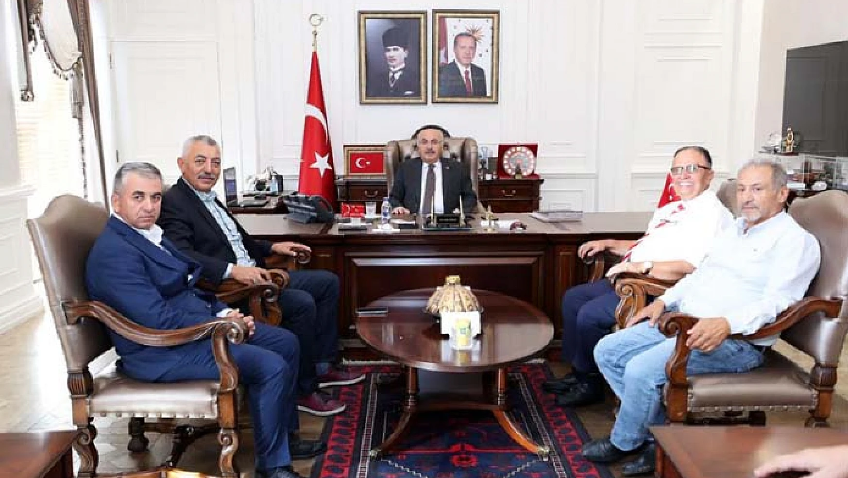 Konyalılar Federasyonundan İzmir Valisine Taziye Ziyareti