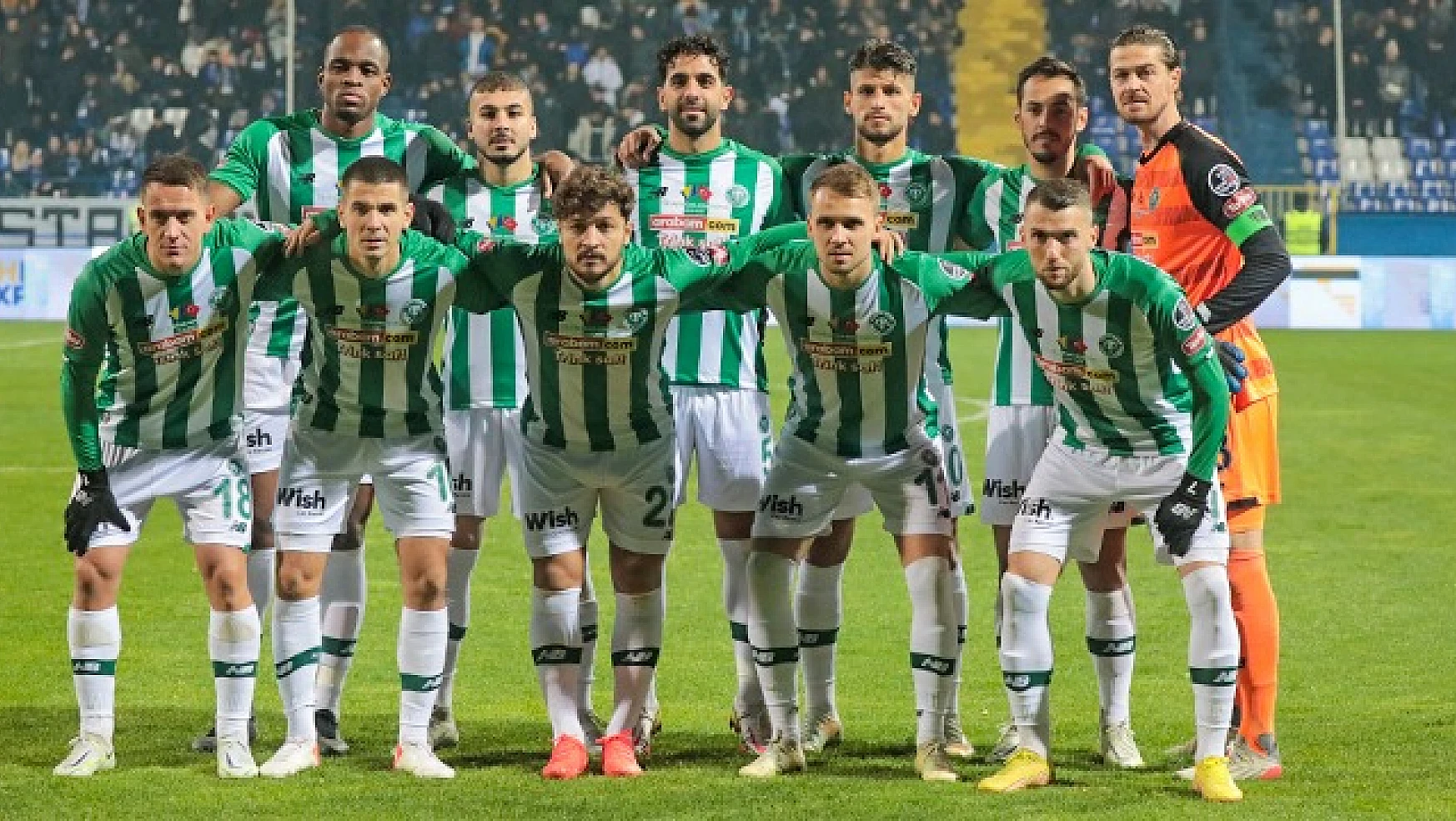 Konyaspor  10 Numara Forvet Alacak