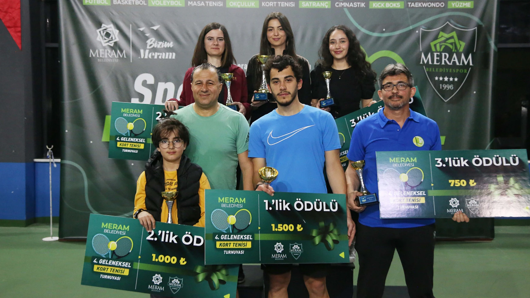 Meram'da tenis turnuvası finalleri nefes kesti