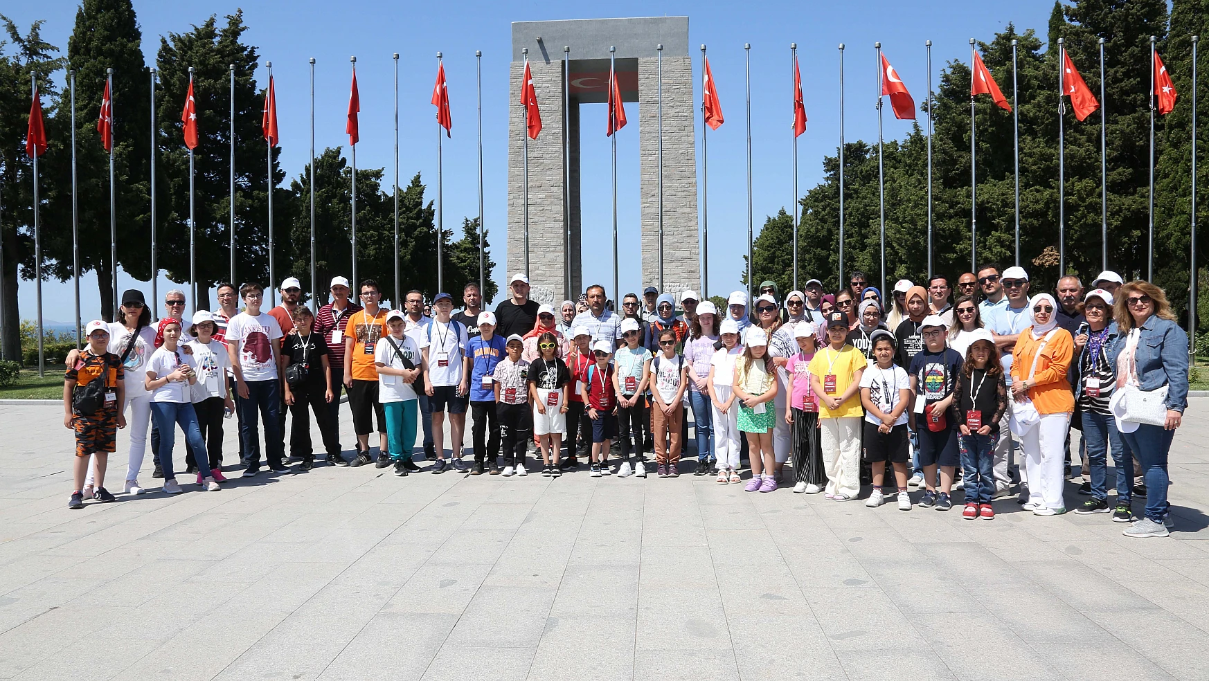 Meram'ın başarılı öğrencilerine Bursa ve Çanakkale gezisi ödülü